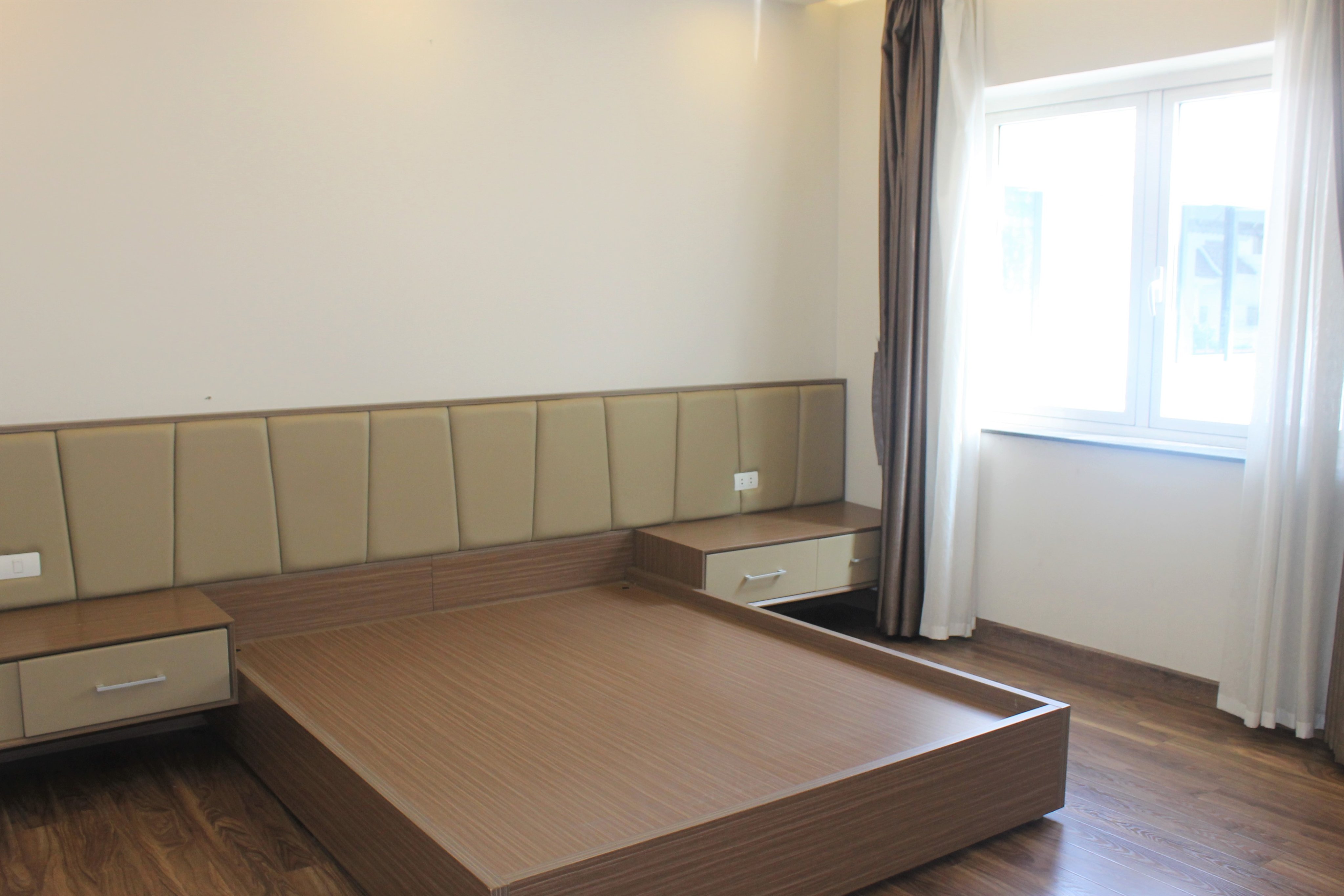 Bán biệt thự song lập hoàn thiện đẹp dãy Anh Đào 6 Vinhomes Riversdie 8