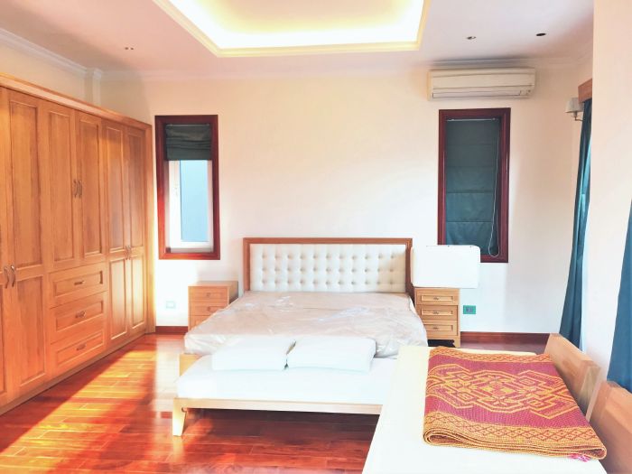 Biệt thự cho thuê ở đường Hoa Lan, Vinhomes Riverside, 4 phòng ngủ, đủ đồ, 50tr/tháng 10