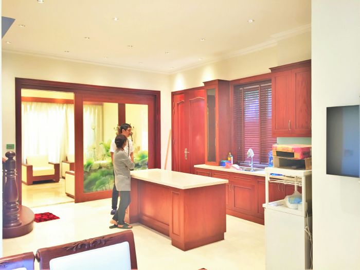 Biệt thự cho thuê ở đường Hoa Lan, Vinhomes Riverside, 4 phòng ngủ, đủ đồ, 50tr/tháng 7