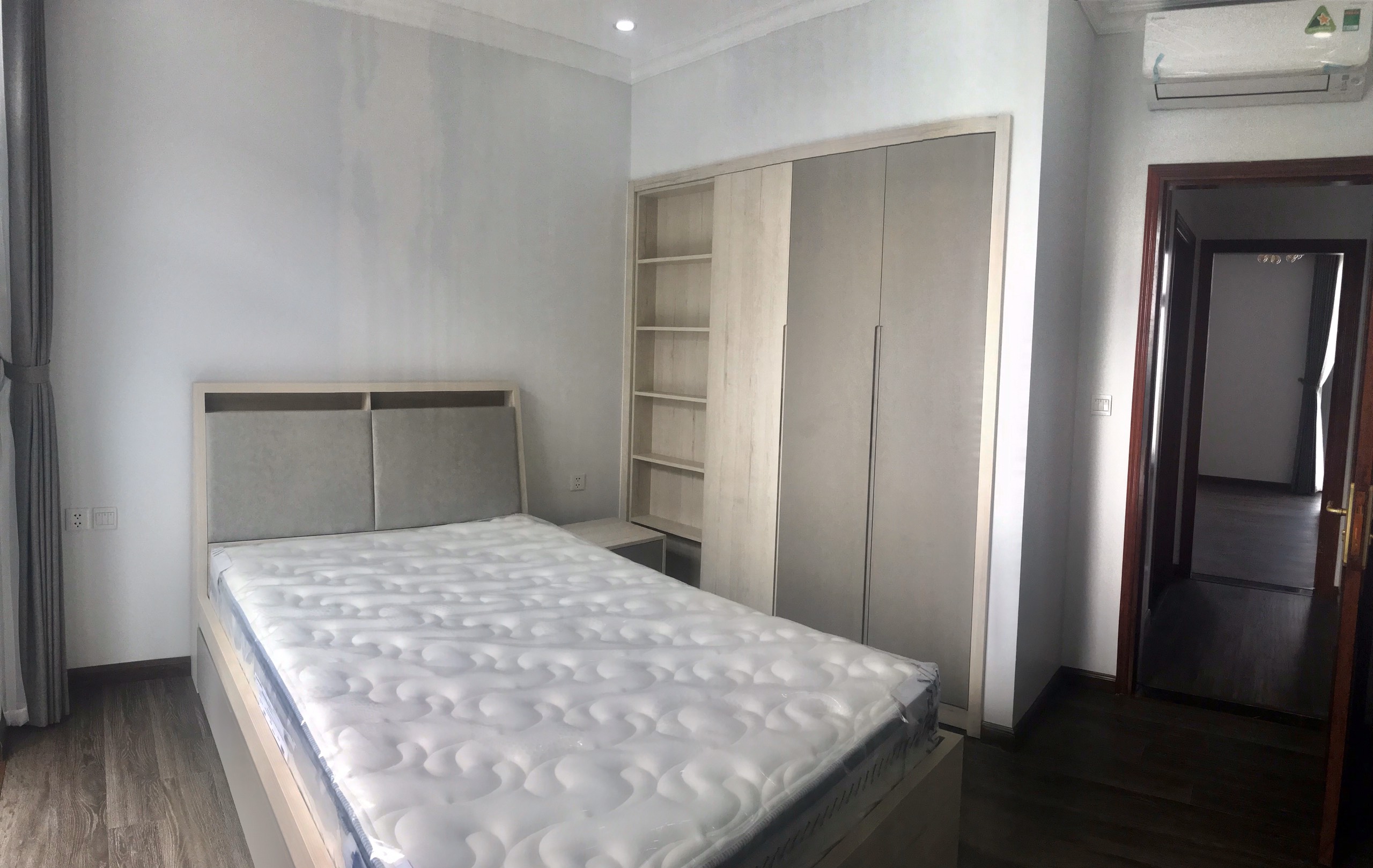 Chính chủ bán biệt thự liền kề gần hồ, công viên Vinhomes The Harmony thuộc KĐT Vinhomes Riverside 9