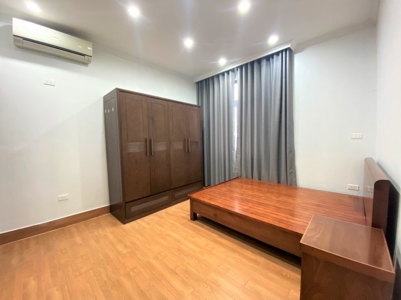 Chính chủ bán biệt thự liền kề gần Hồ điều hòa Vinhomes The Harmony 4