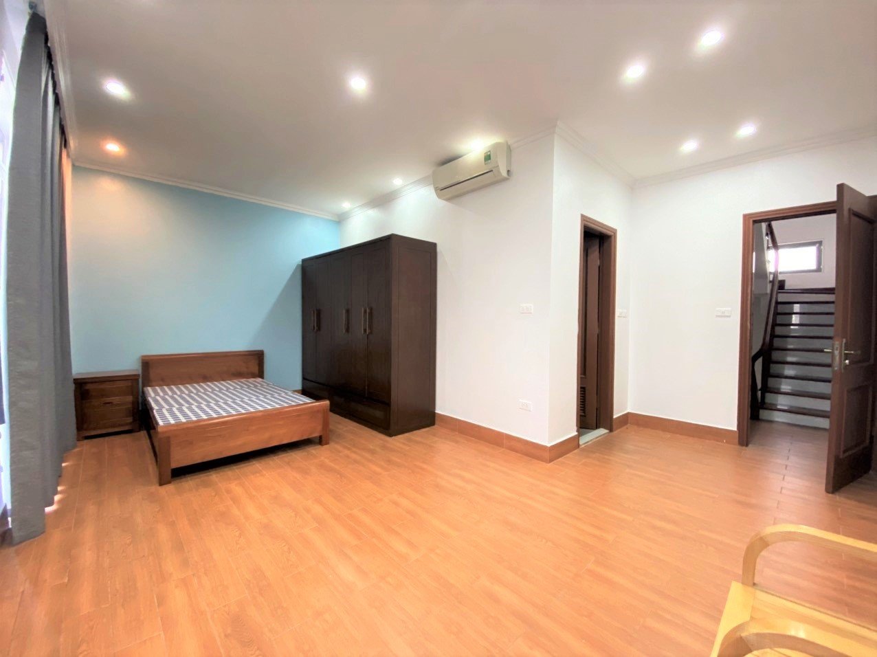 Chính chủ bán biệt thự liền kề gần Hồ điều hòa Vinhomes The Harmony 6