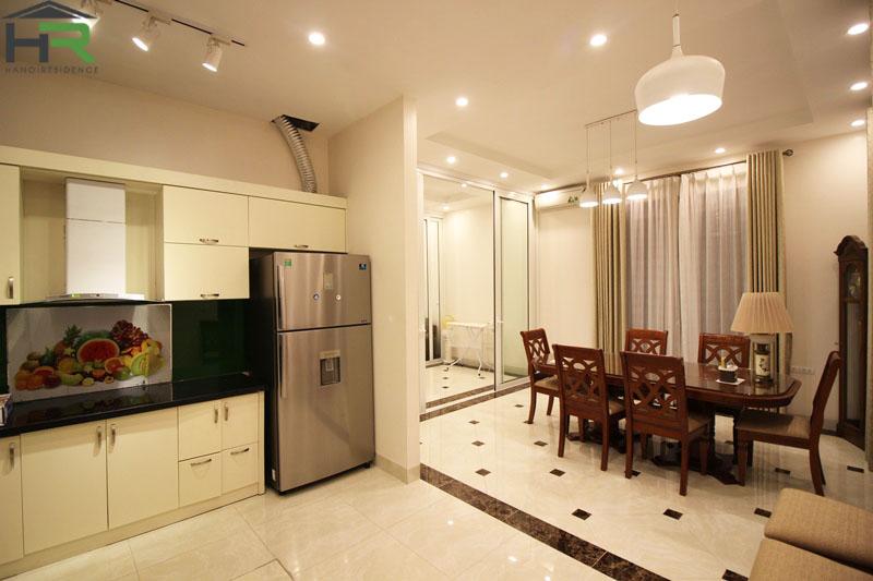 Cho thuê biệt thự 5 phòng ngủ dãy Anh Đào khu Đô thị Vinhomes Riverside 3