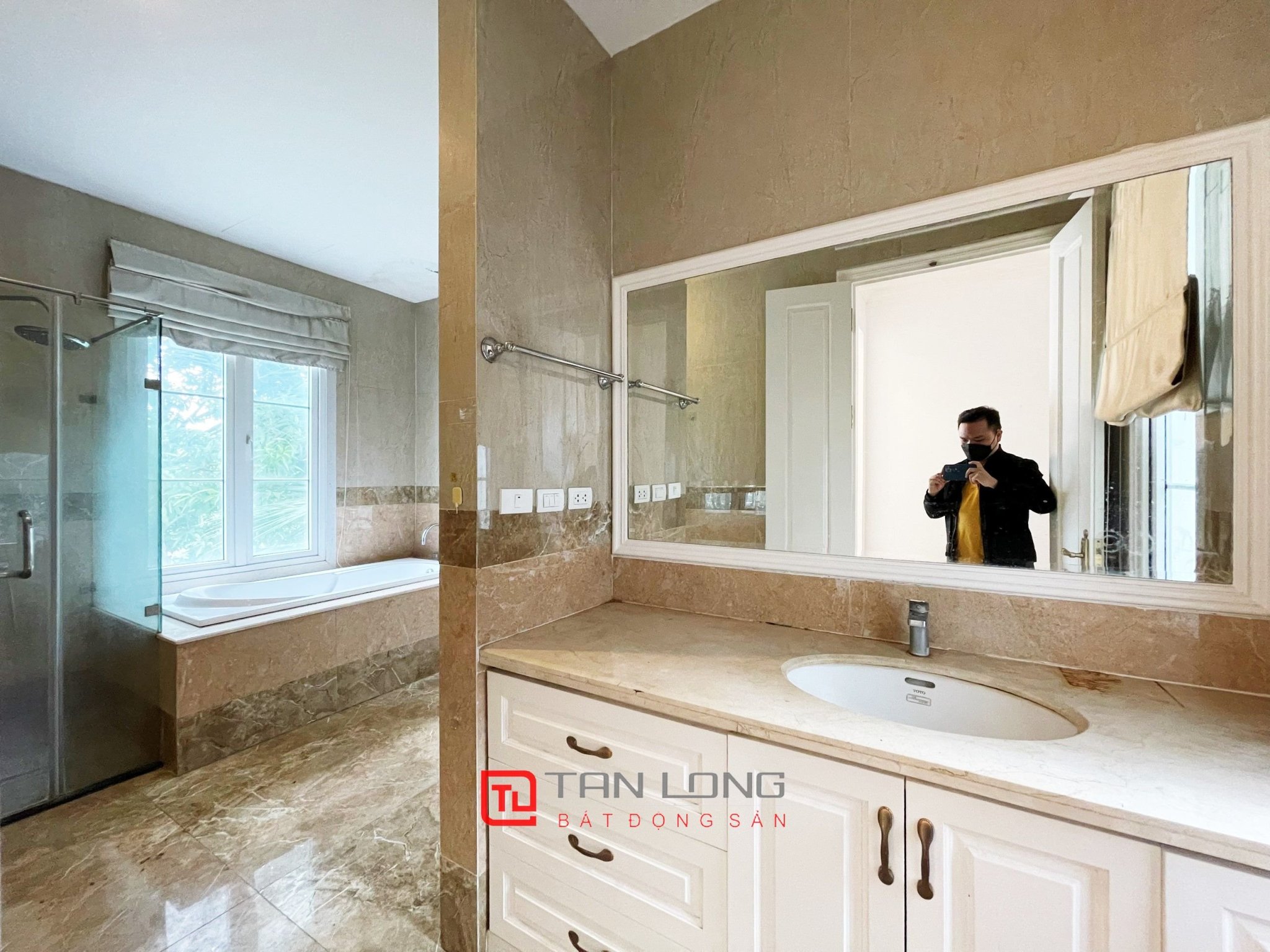 Cho thuê biệt thự đơn lập có view sông tại Vinhomes Riverside 7