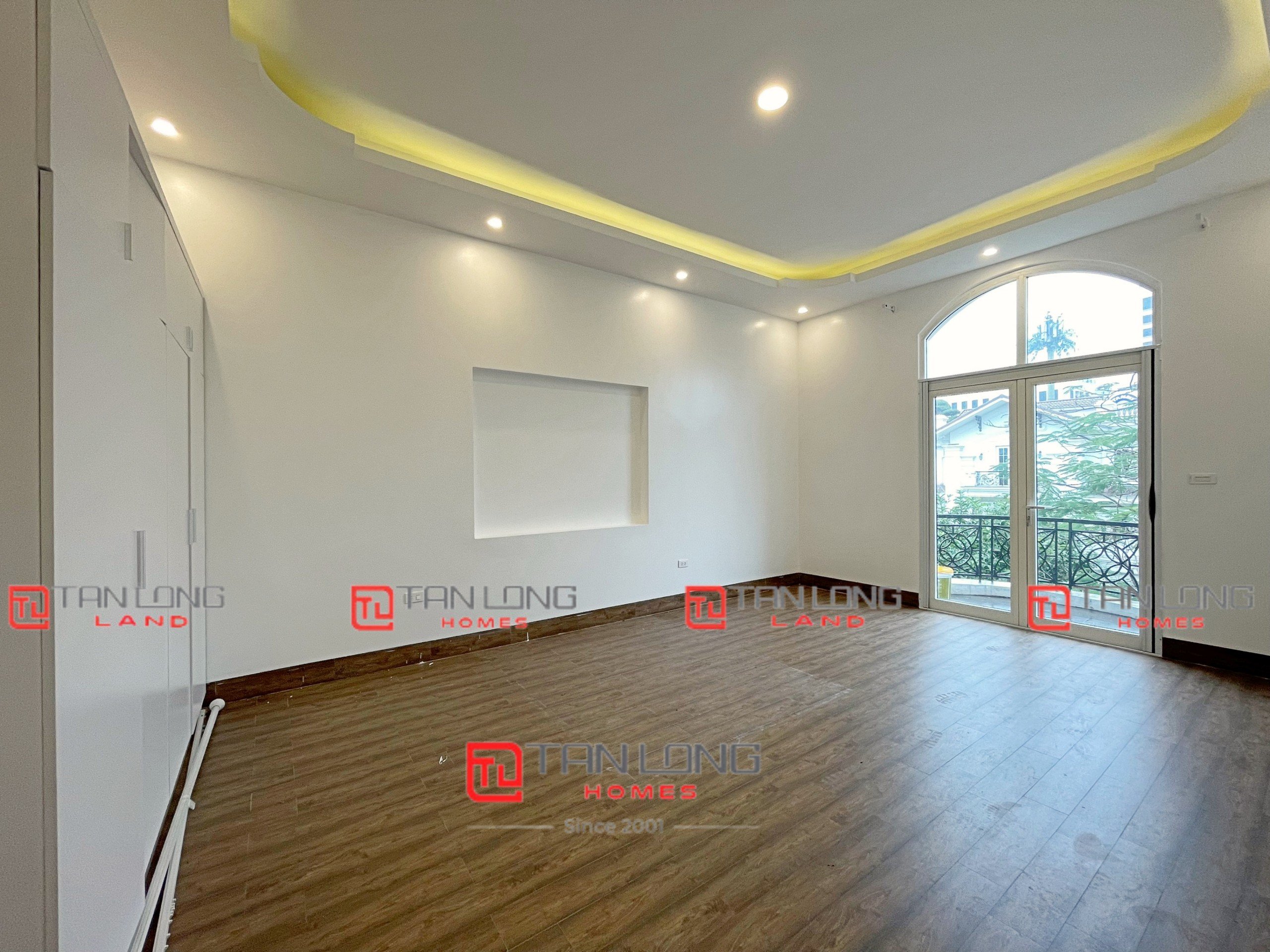 Cho thuê biệt thự đơn lập Hoa Phượng 350m2 mới nguyên bản Vinhomes Riverside 13