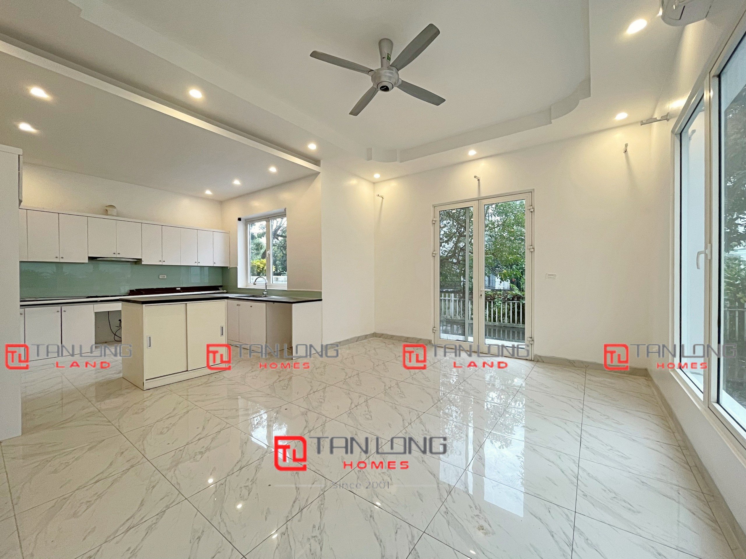 Cho thuê biệt thự đơn lập Hoa Phượng 350m2 mới nguyên bản Vinhomes Riverside 4