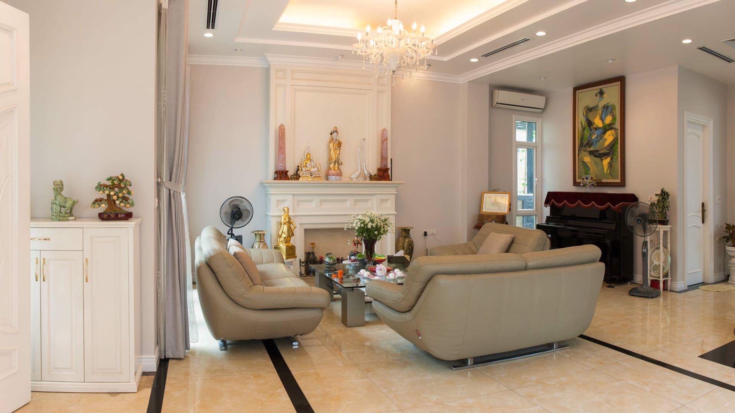 Cho thuê biệt thự đơn lập hướng Nam dãy Hoa Phượng Vinhomes Riverside 2
