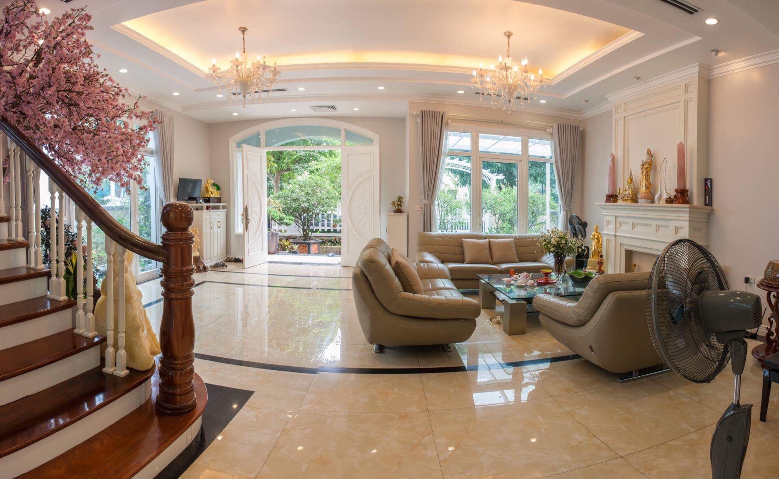 Cho thuê biệt thự đơn lập hướng Nam dãy Hoa Phượng Vinhomes Riverside 4