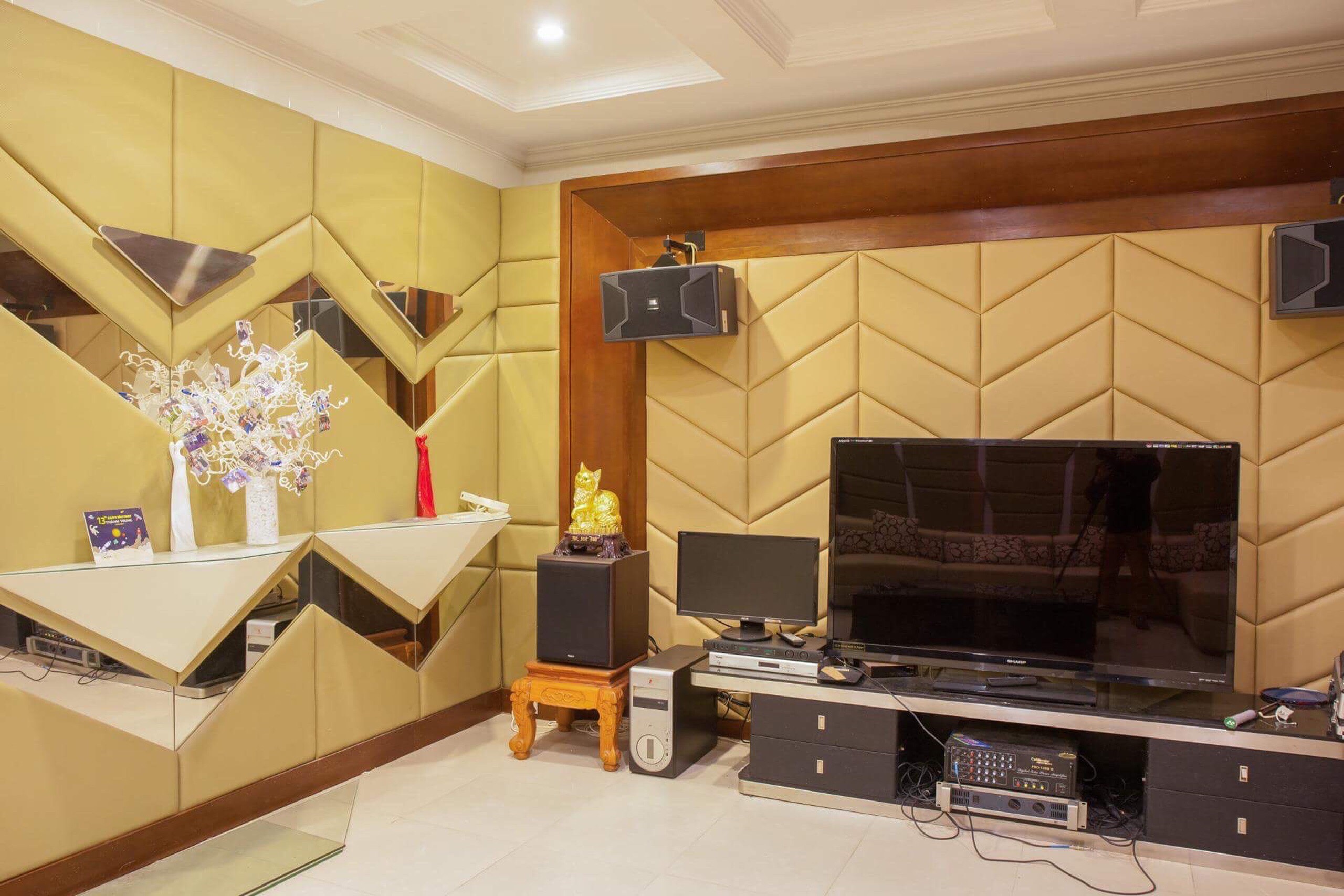 Cho thuê biệt thự đơn lập hướng Nam dãy Hoa Phượng Vinhomes Riverside 6