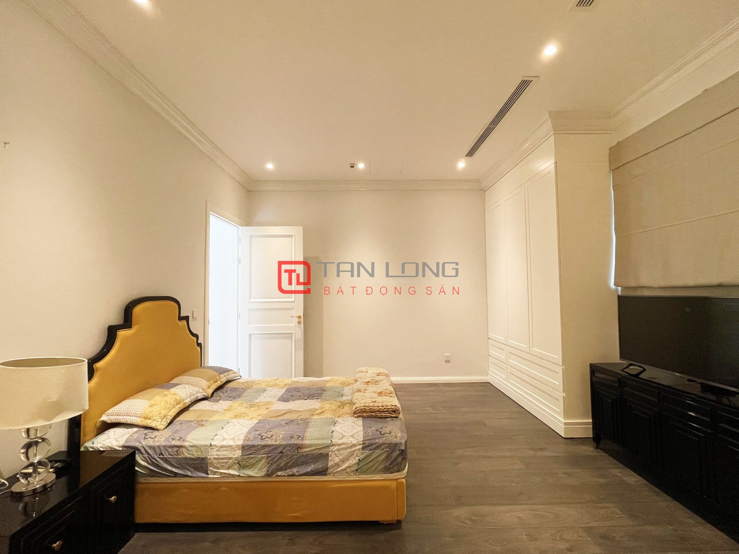 Cho thuê biệt thự đợp lập siêu đẹp Vinhomes Riverside 3