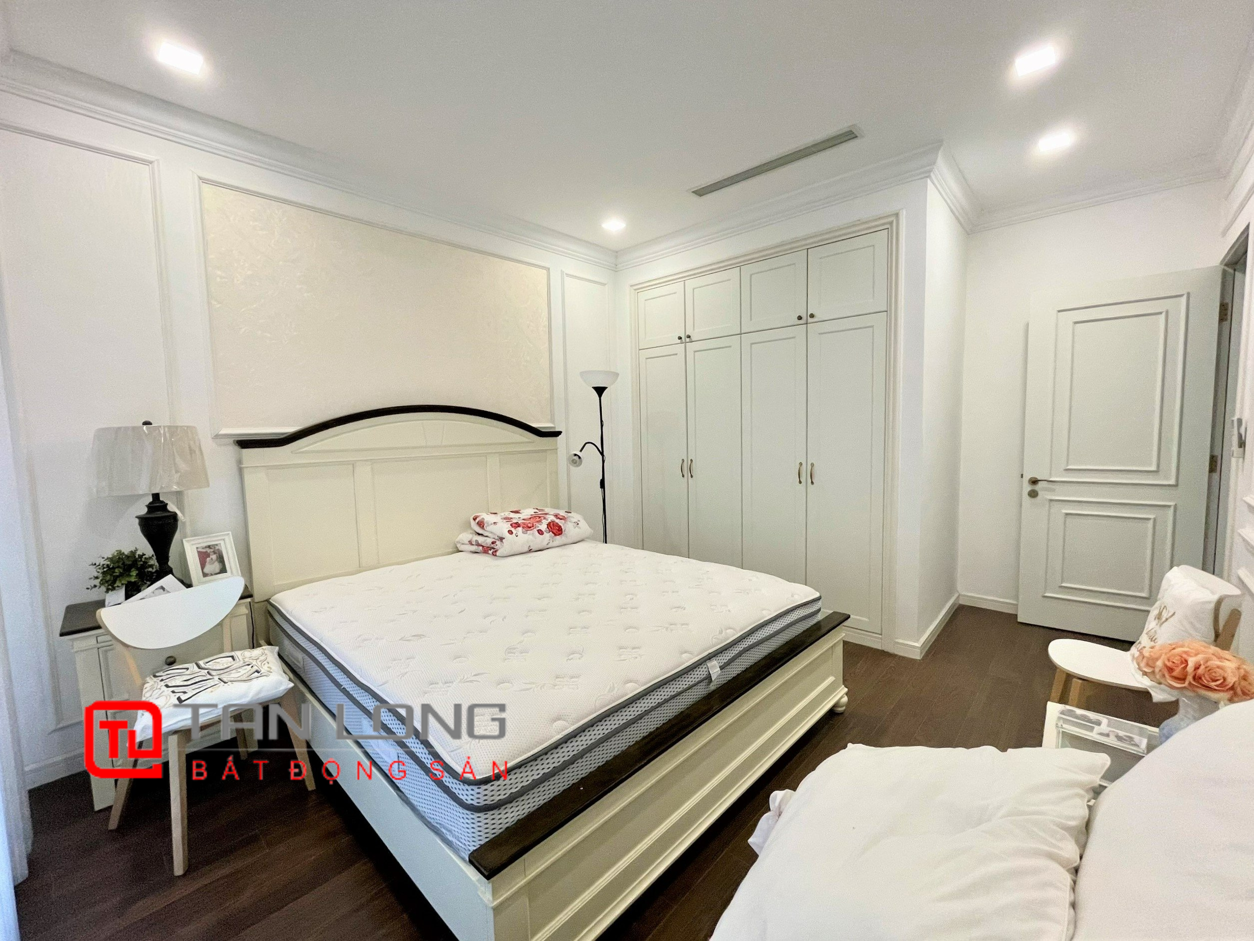 Cho thuê Biệt thự Liền kề 4 phòng ngủ giá hợp lý tại Vinhomes The Harmony 6