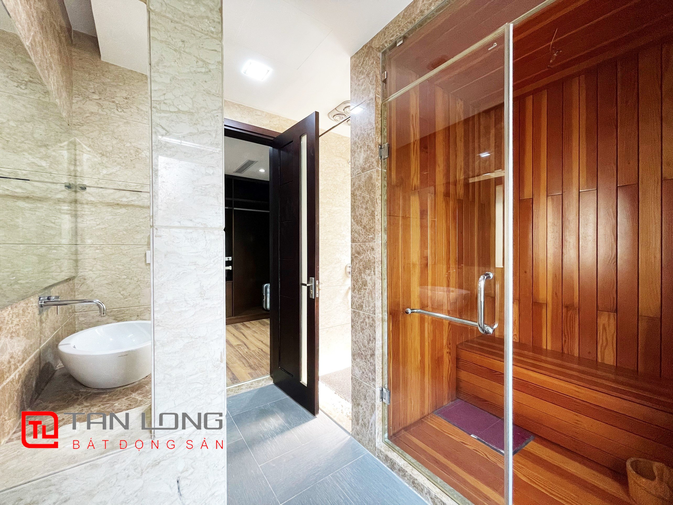 Cho thuê Biệt thự rộng 200m2 tại Vinhomes Riverside Long Biên 10