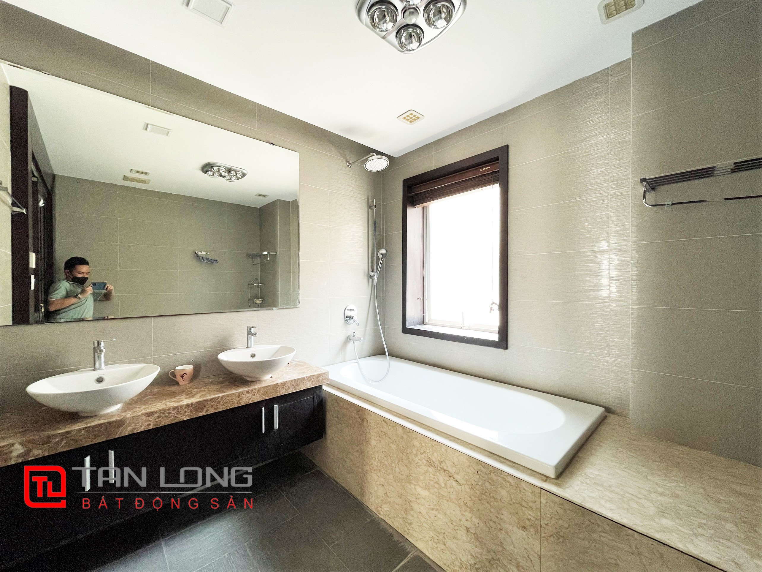 Cho thuê Biệt thự rộng 200m2 tại Vinhomes Riverside Long Biên 16