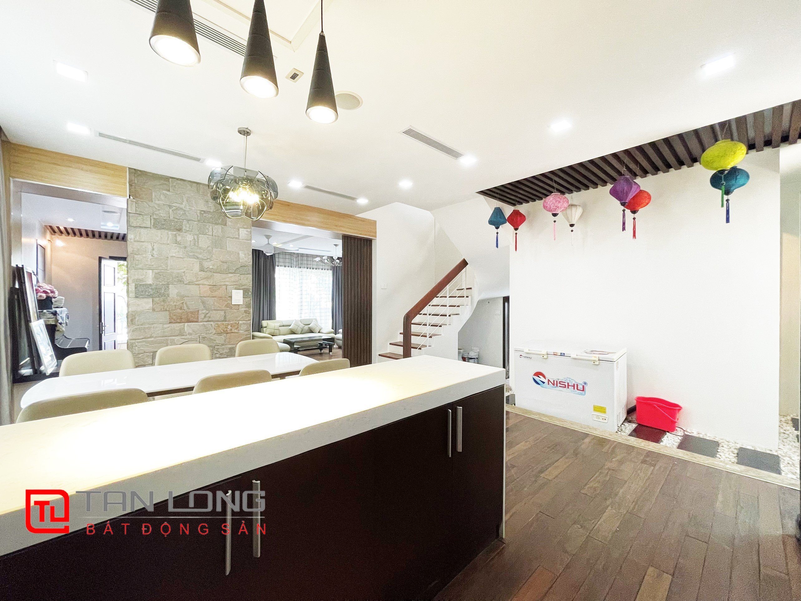 Cho thuê Biệt thự rộng 200m2 tại Vinhomes Riverside Long Biên 6
