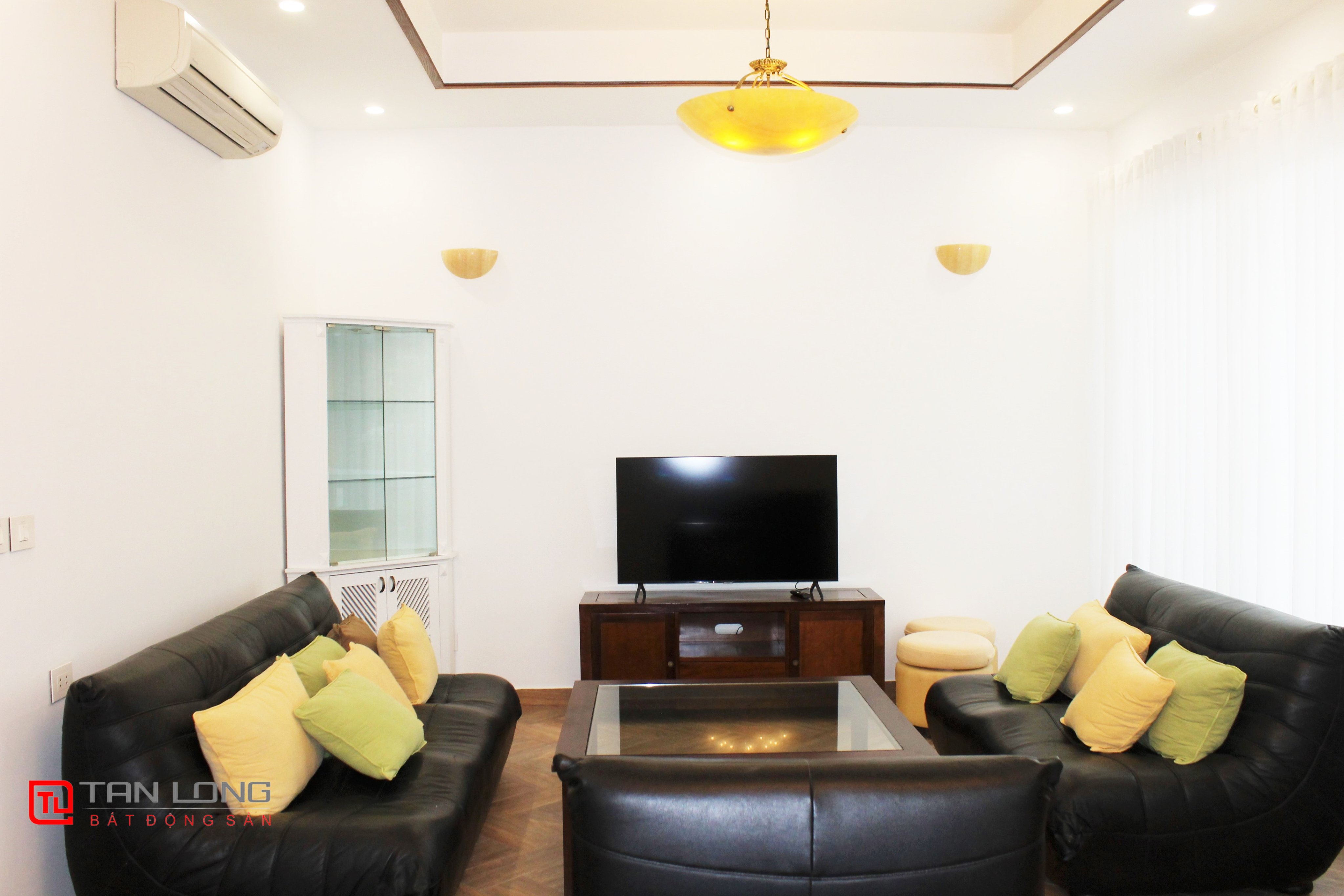 Cho thuê biệt thự Song lập 225m2 tại Vinhomes Riverside 1