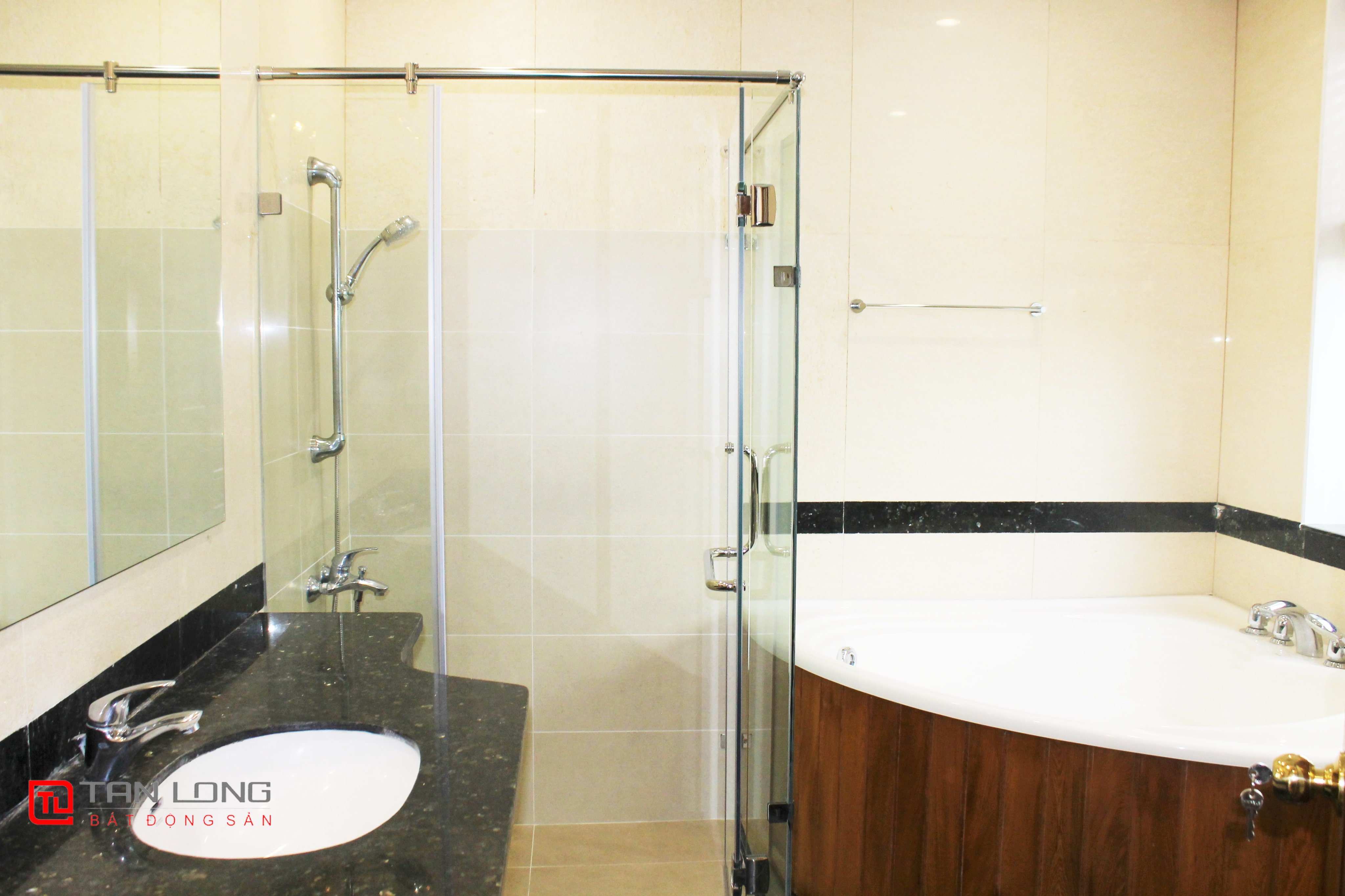Cho thuê biệt thự Song lập 225m2 tại Vinhomes Riverside 5