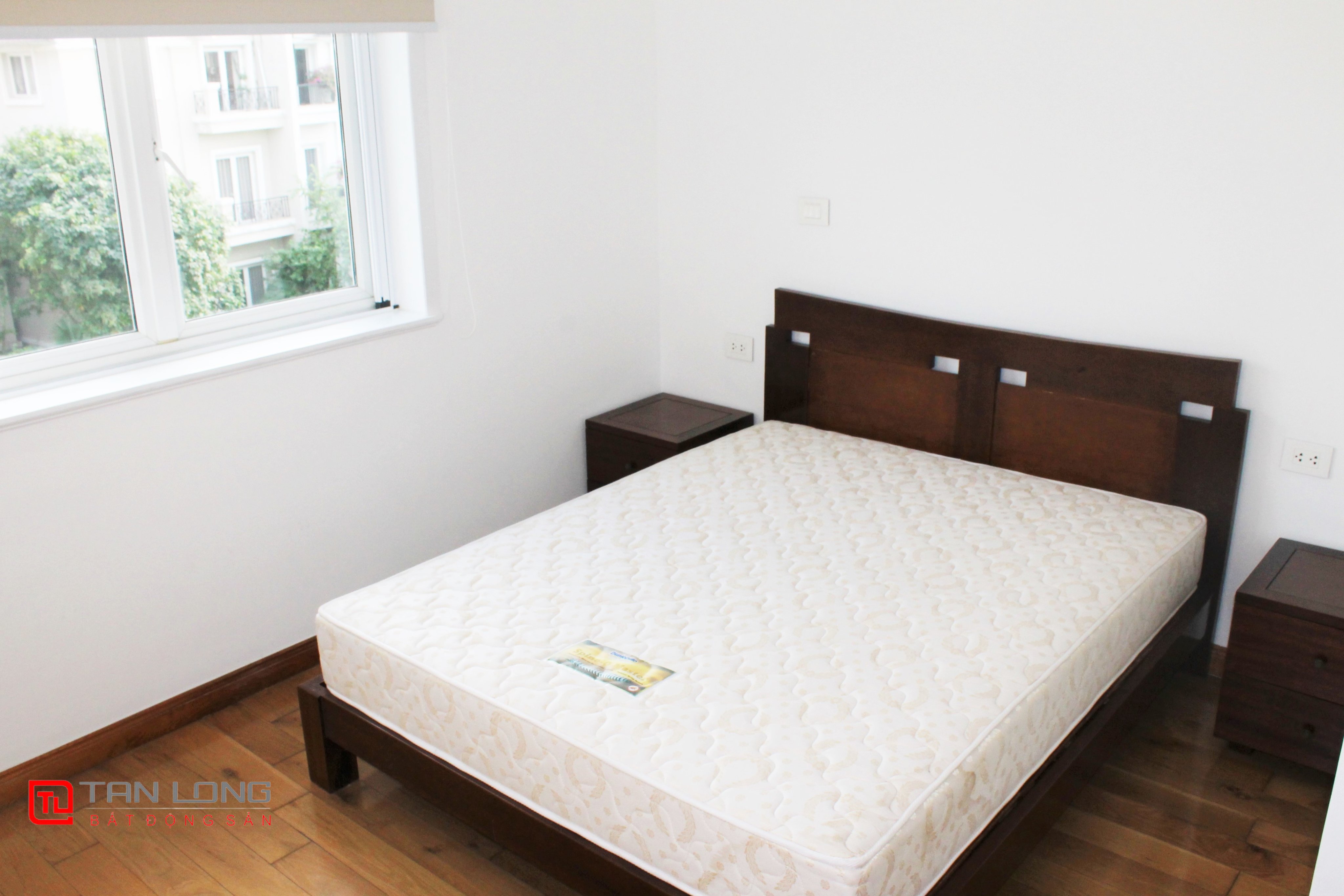 Cho thuê biệt thự Song lập 225m2 tại Vinhomes Riverside 9