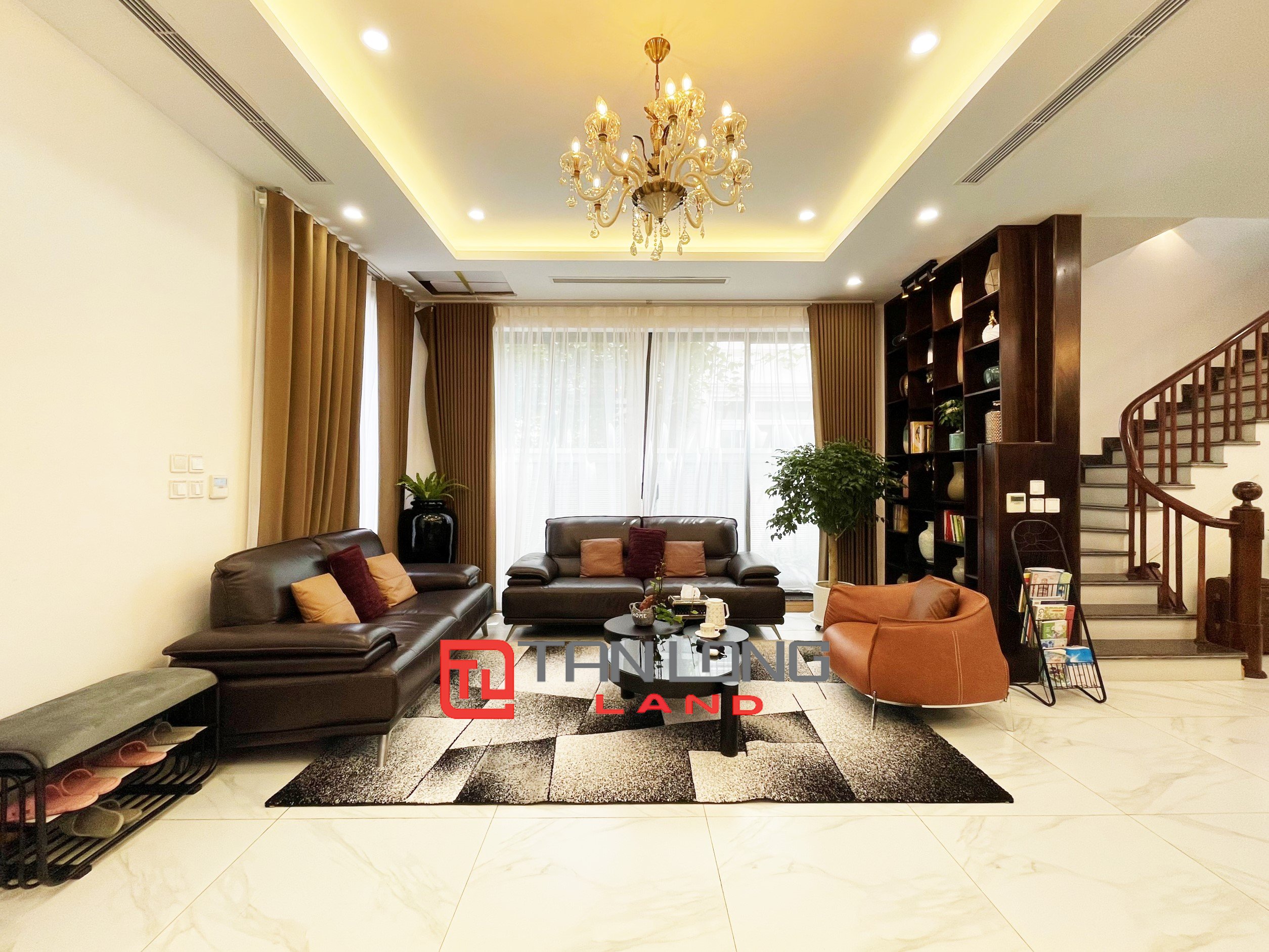 Cho thuê Biệt thự Song lập lô áp góc gần hồ điều hòa 12,4ha tại Vinhomes The Harmony 1
