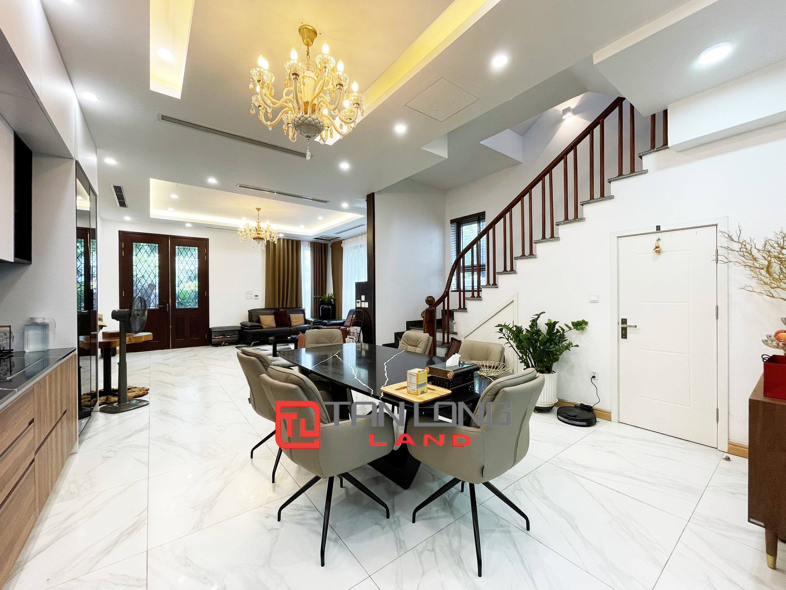 Cho thuê Biệt thự Song lập lô áp góc gần hồ điều hòa 12,4ha tại Vinhomes The Harmony 3