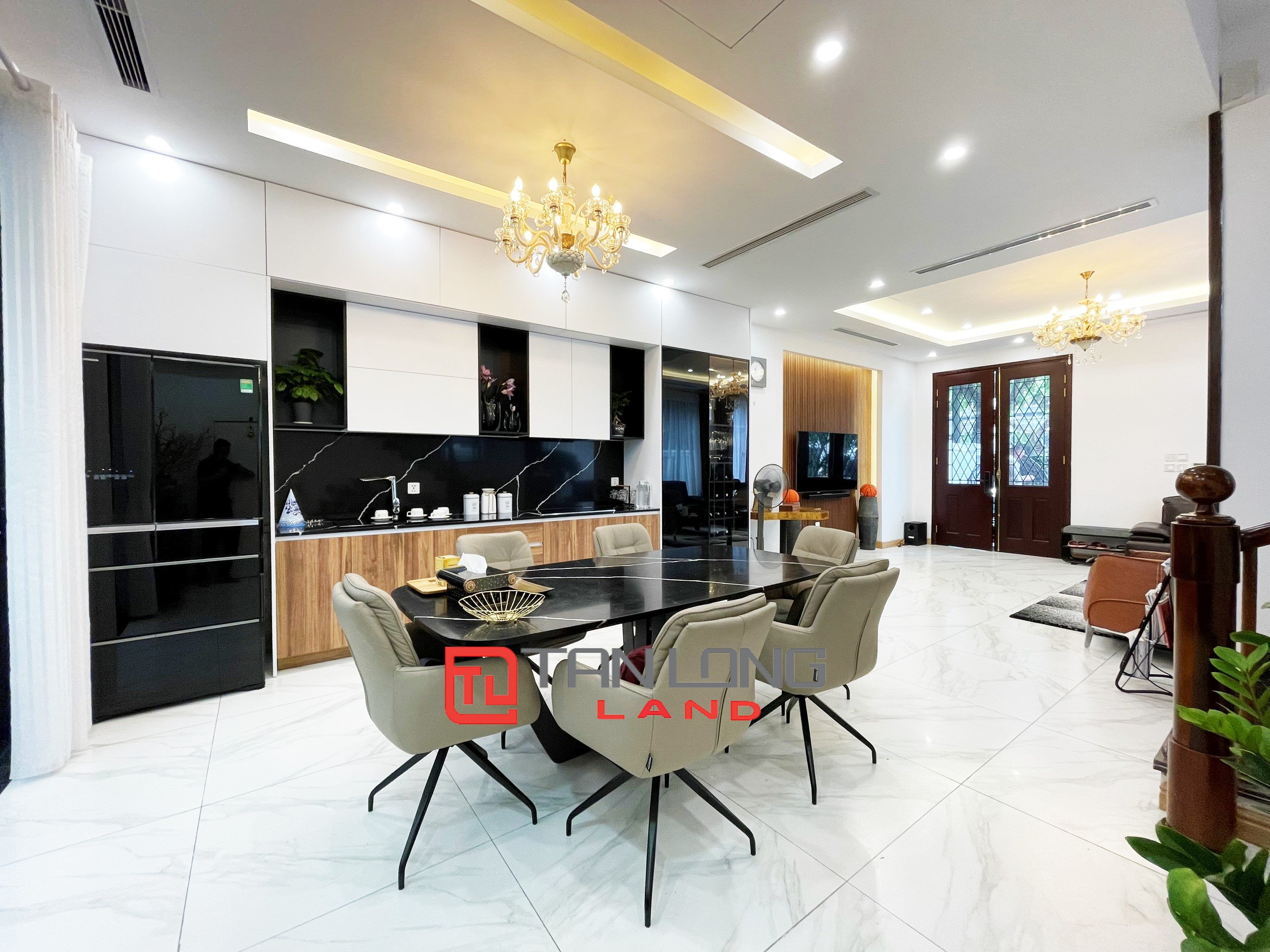 Cho thuê Biệt thự Song lập lô áp góc gần hồ điều hòa 12,4ha tại Vinhomes The Harmony 4