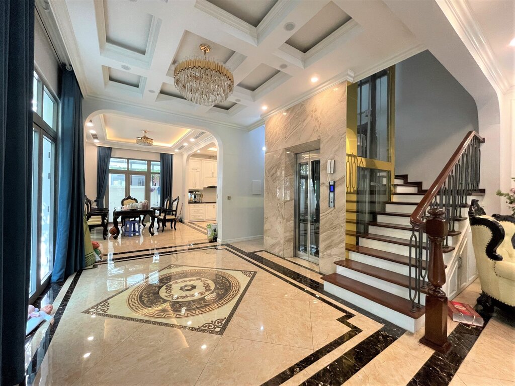 Cho thuê căn biệt thự song lập hoàn thiện tại Vinhomes The Harmony 1