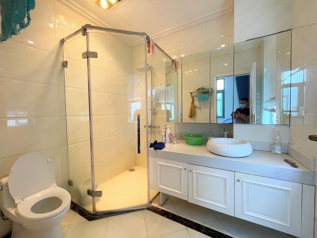 Cho thuê căn biệt thự song lập hoàn thiện tại Vinhomes The Harmony 10