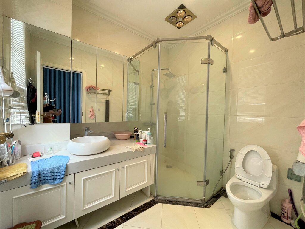 Cho thuê căn biệt thự song lập hoàn thiện tại Vinhomes The Harmony 9