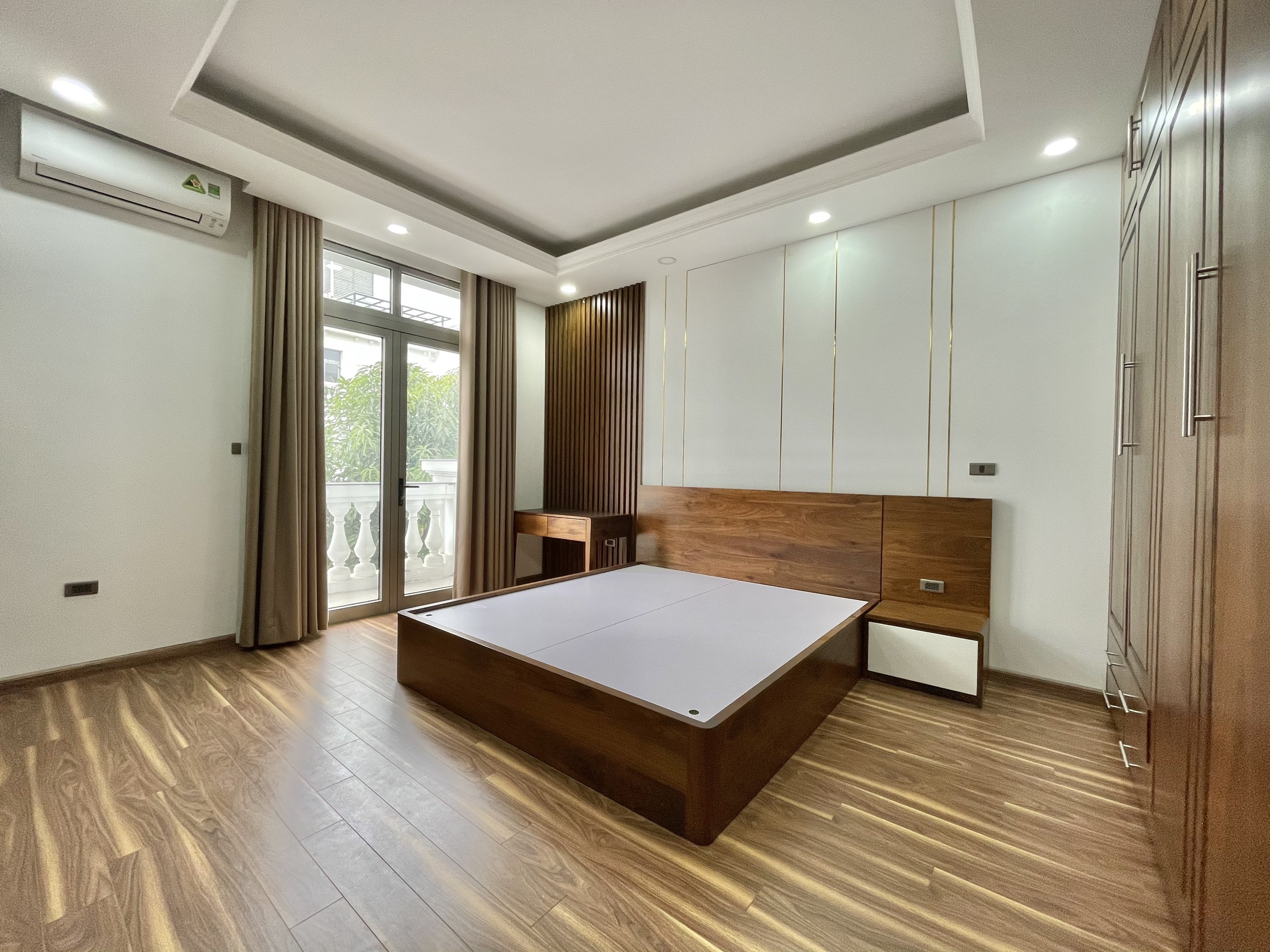 Chuyển nhượng Biệt thự liền kề mới hoàn thiện tại Vinhomes The Harmony- Long Biên 4