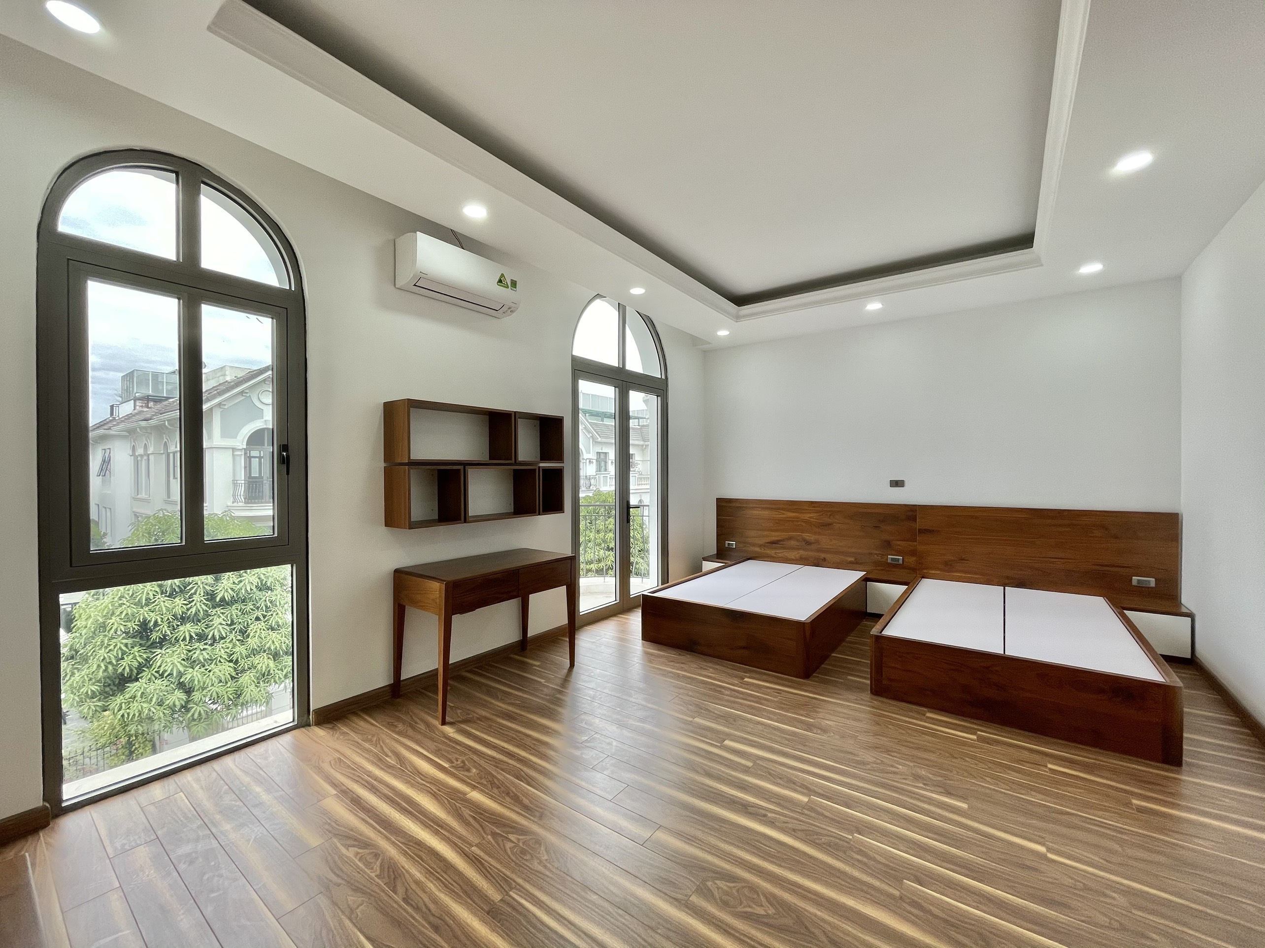 Chuyển nhượng Biệt thự liền kề mới hoàn thiện tại Vinhomes The Harmony- Long Biên 5