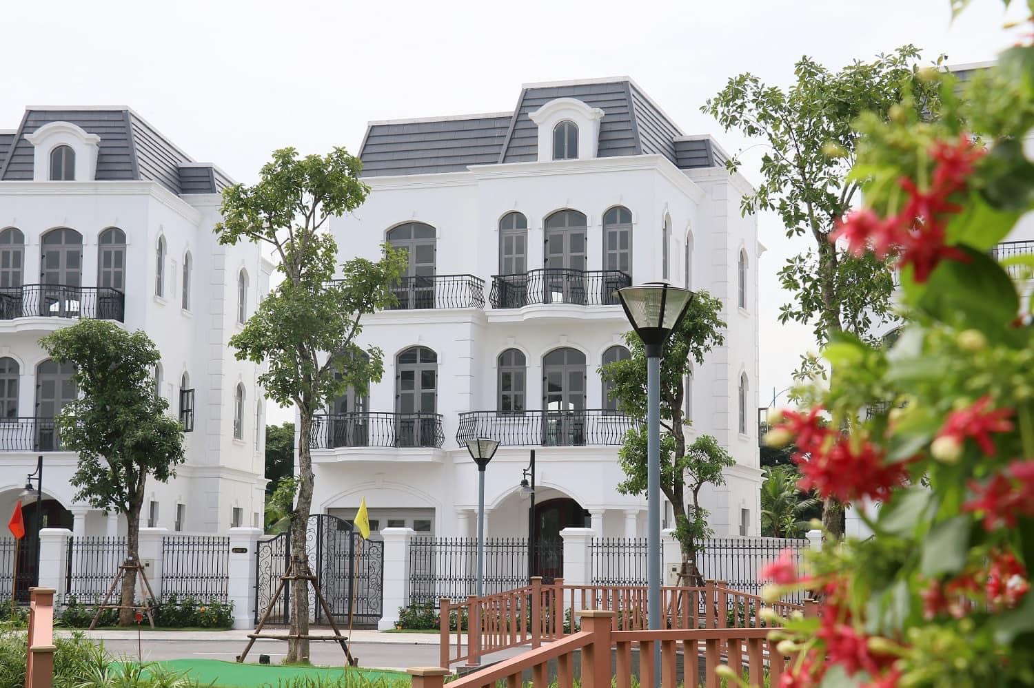 Bán biệt thự đơn lập thô view sông Vinhomes The Harmony 1