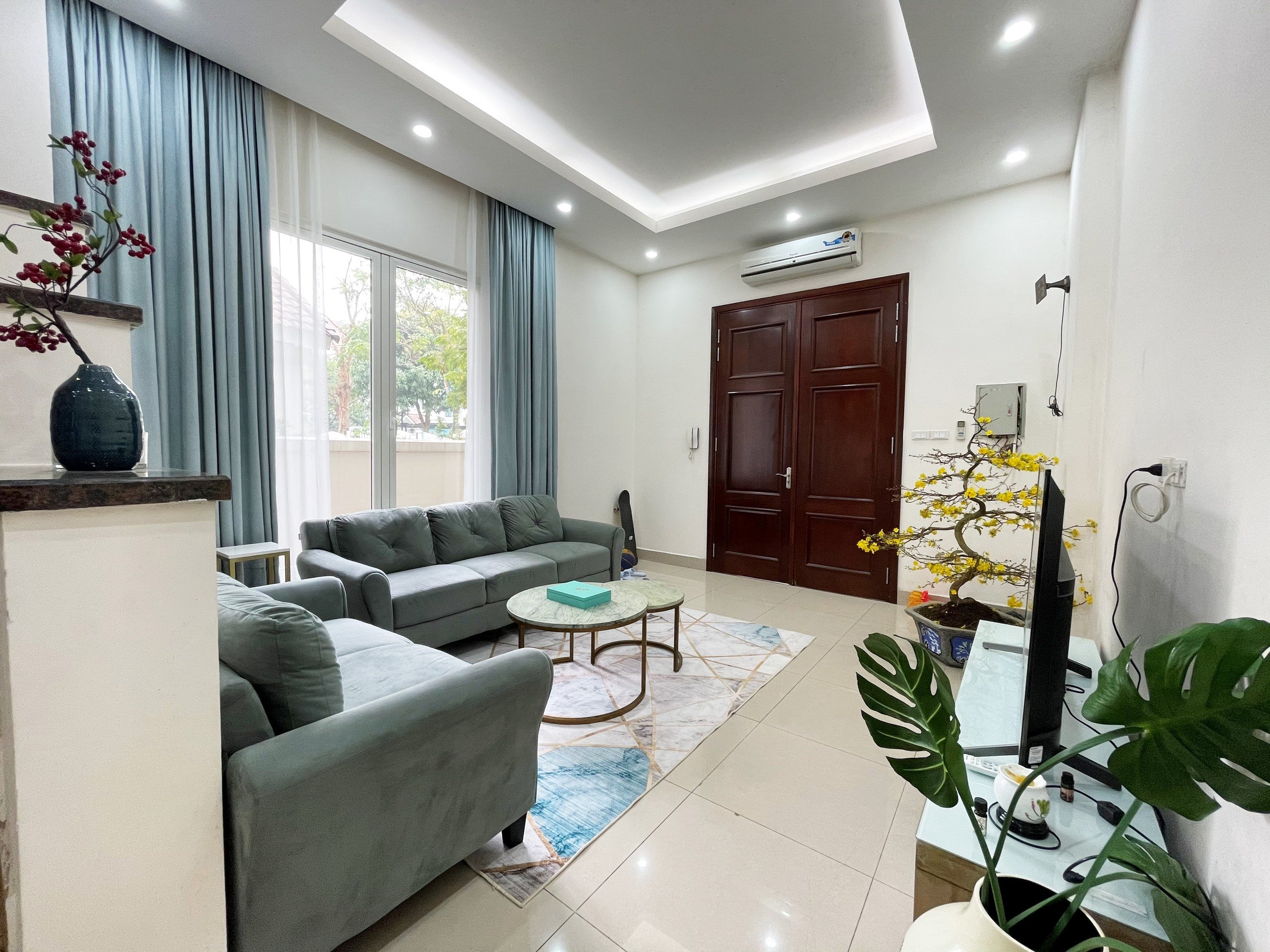 Bán biệt thự hoa sữa hướng Đông Nam Vinhomes Riverside 2
