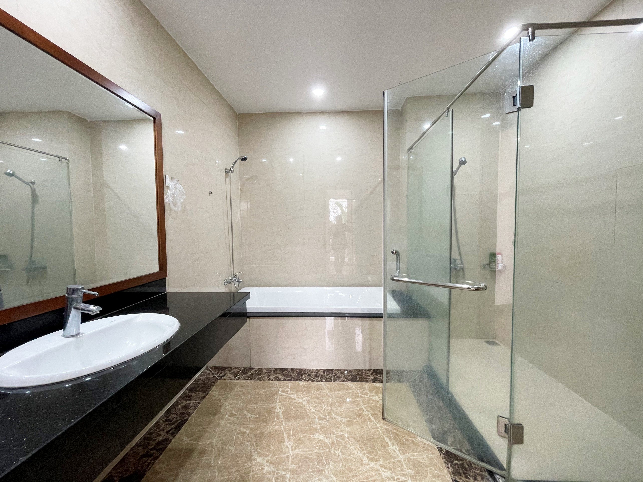Bán biệt thự hoa sữa hướng Đông Nam Vinhomes Riverside 6