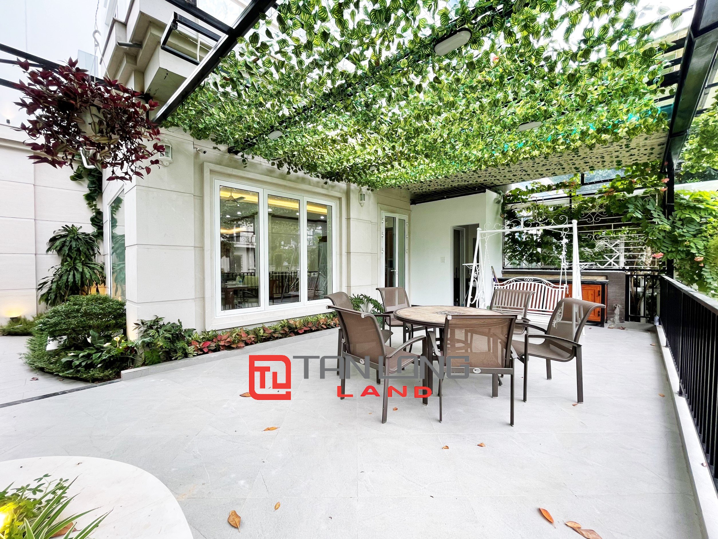 Bán Biệt thự Song lập Hoa Sữa hướng Tây Bắc đẳng cấp bậc nhất Vinhomes Riverside Long Biên 10