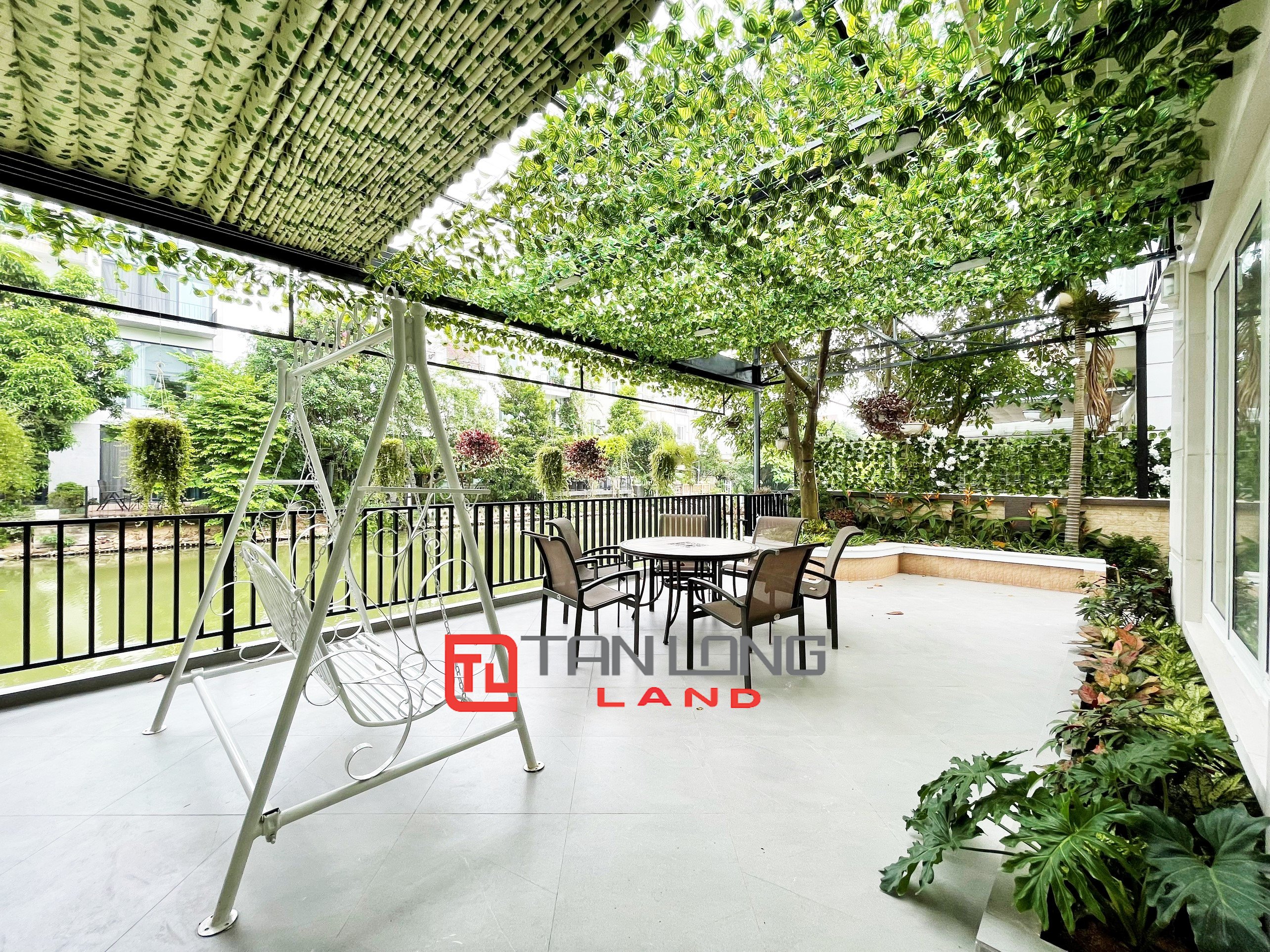 Bán Biệt thự Song lập Hoa Sữa hướng Tây Bắc đẳng cấp bậc nhất Vinhomes Riverside Long Biên 12