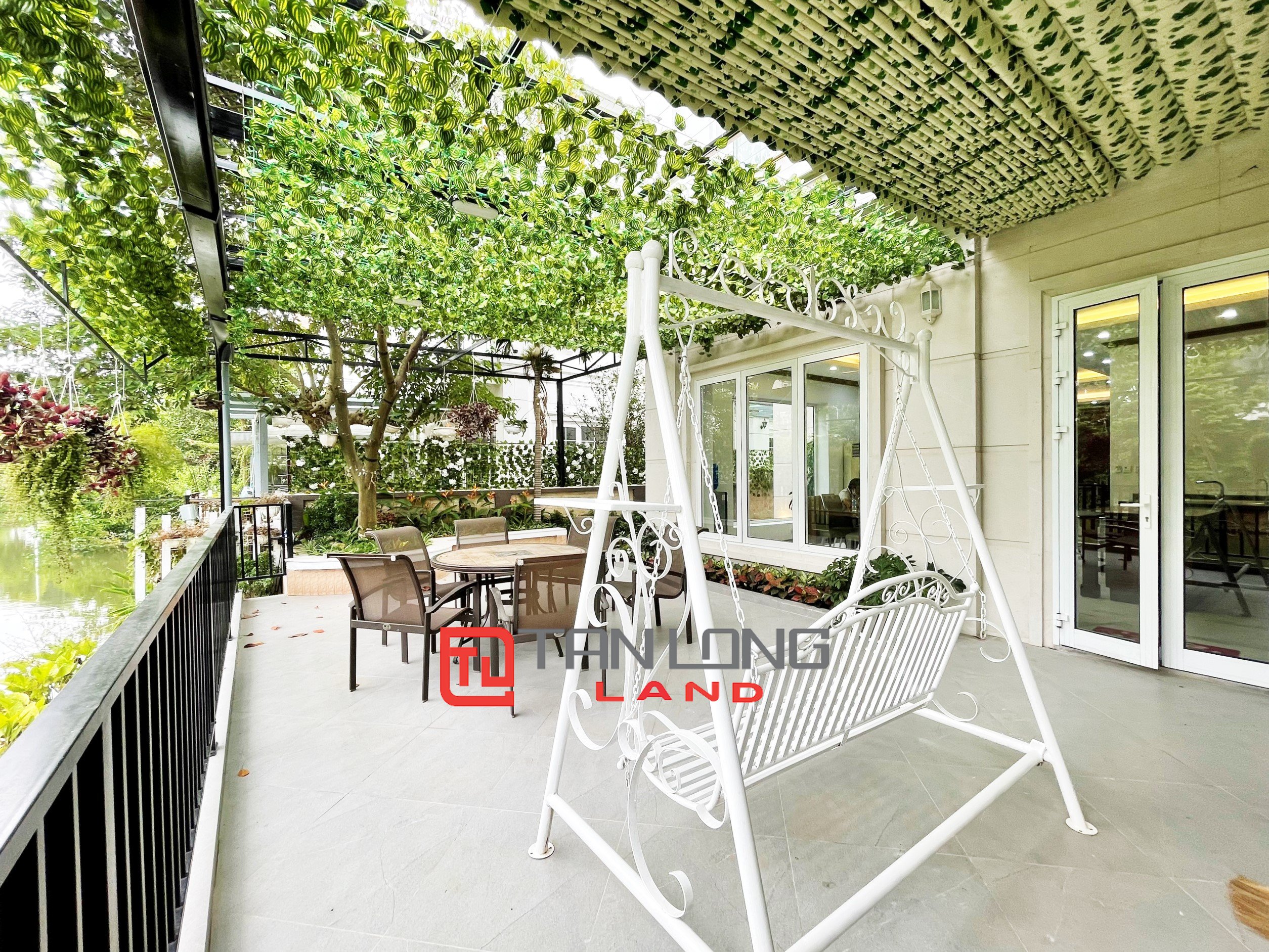 Bán Biệt thự Song lập Hoa Sữa hướng Tây Bắc đẳng cấp bậc nhất Vinhomes Riverside Long Biên 13