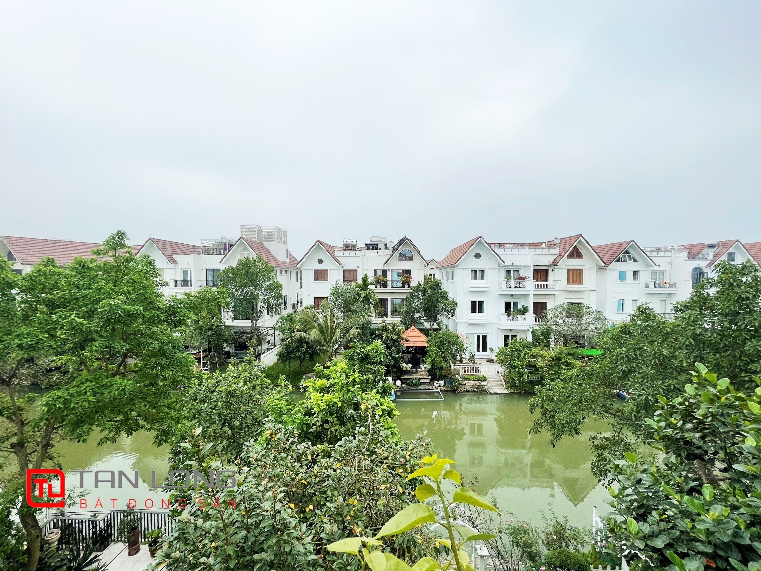 Bán biệt thự song lập hướng Đông Nam dãy Hoa Sữa Vinhomes Riverside 15