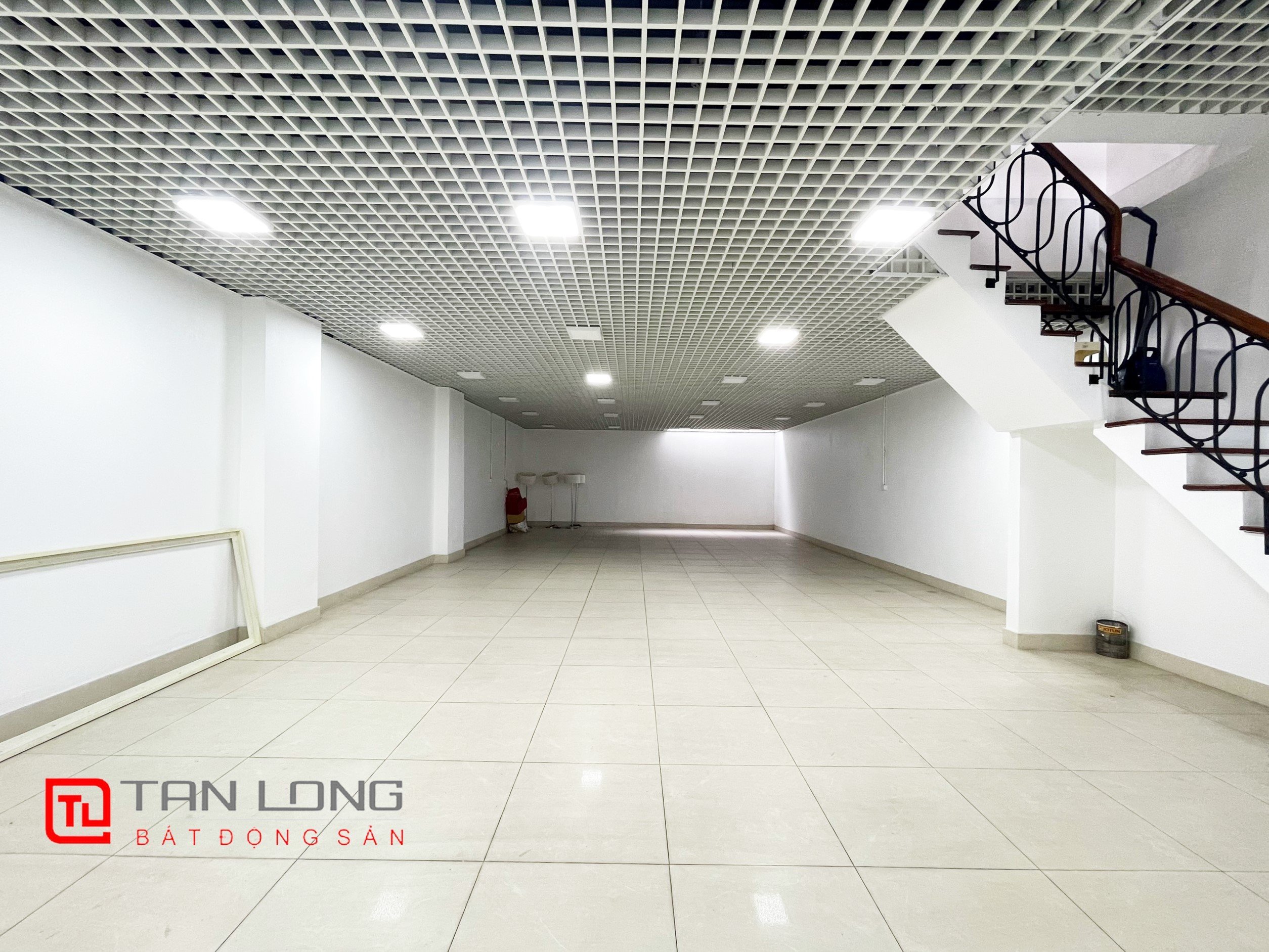 Bán biệt thự song lập hướng Đông Nam dãy Hoa Sữa Vinhomes Riverside 6