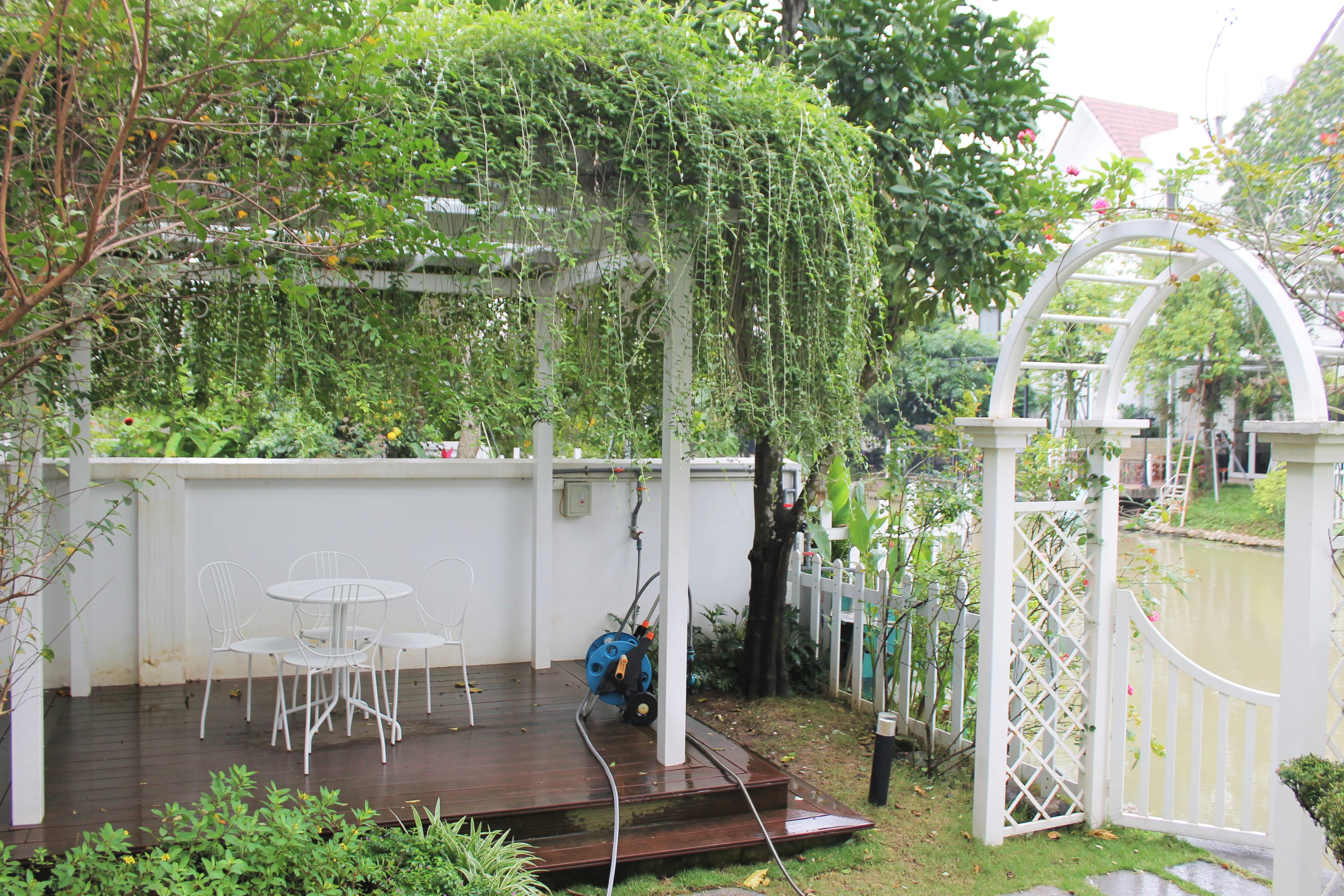Biệt thự có sông dãy Hoa Sữa Vinhomes Riverside cho thuê 4