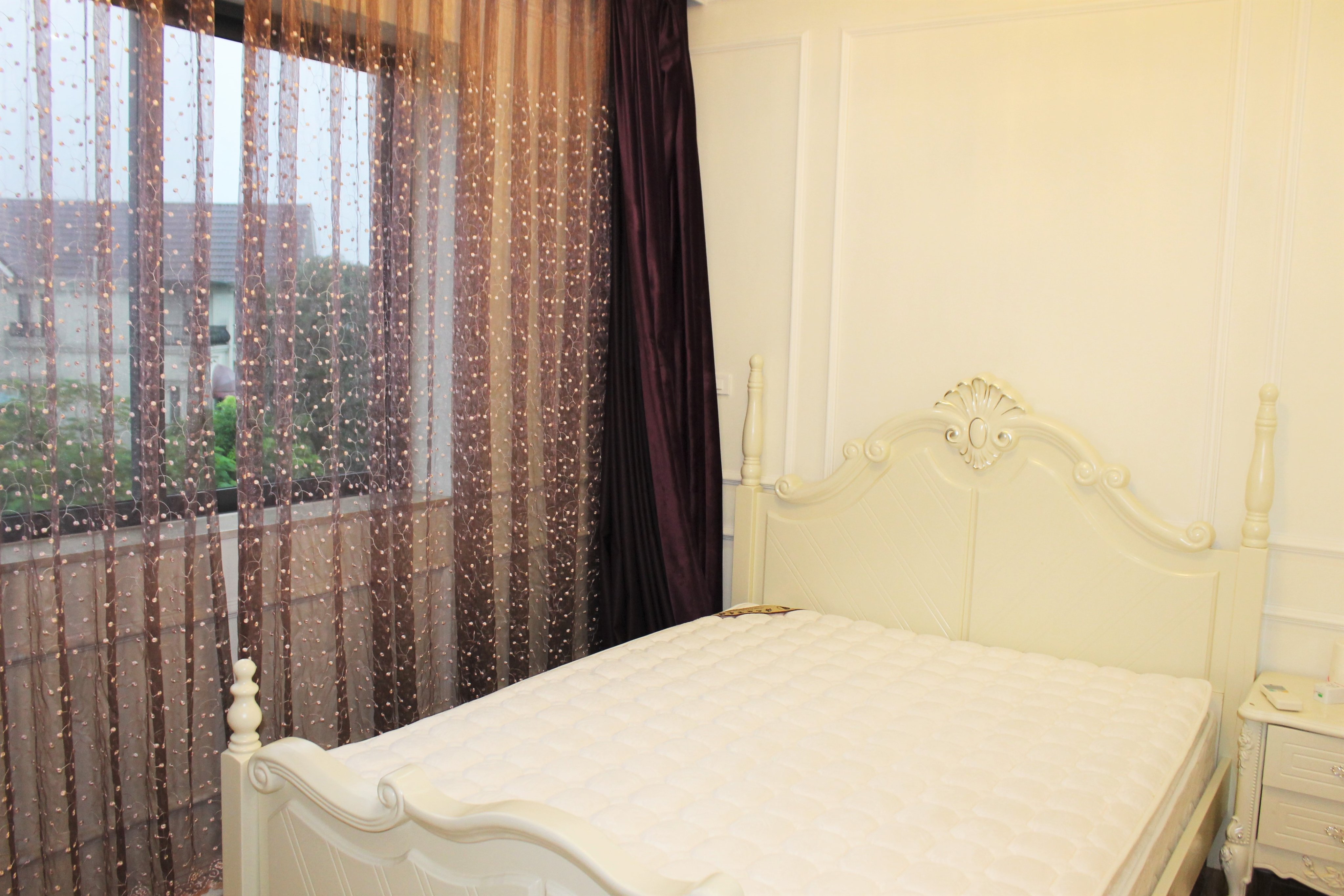 Biệt thự đơn lập hoàn thiện đẹp cho thuê Vinhomes Riverside 7