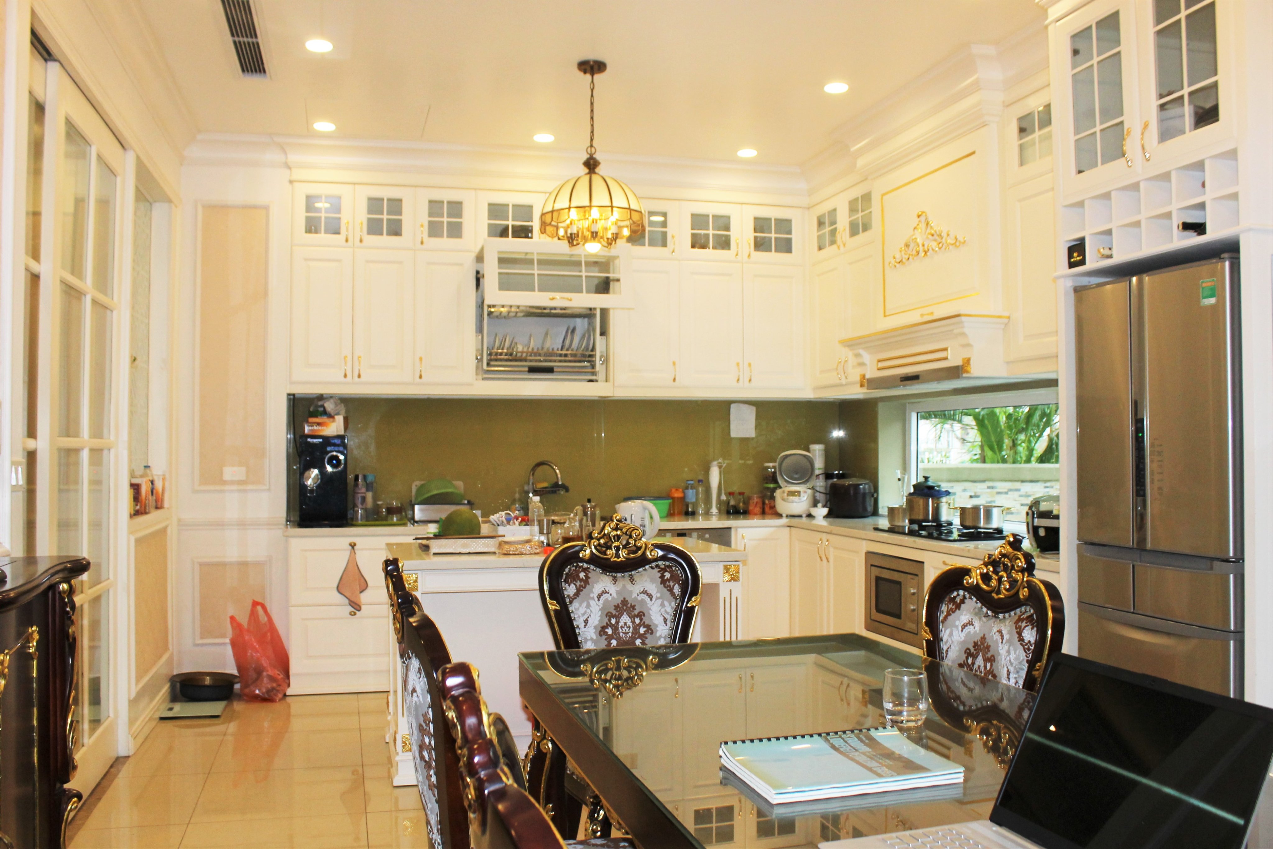 Biệt thự Hoa Lan gần trường BIS cho thuê tại Vinhomes Riverside 3