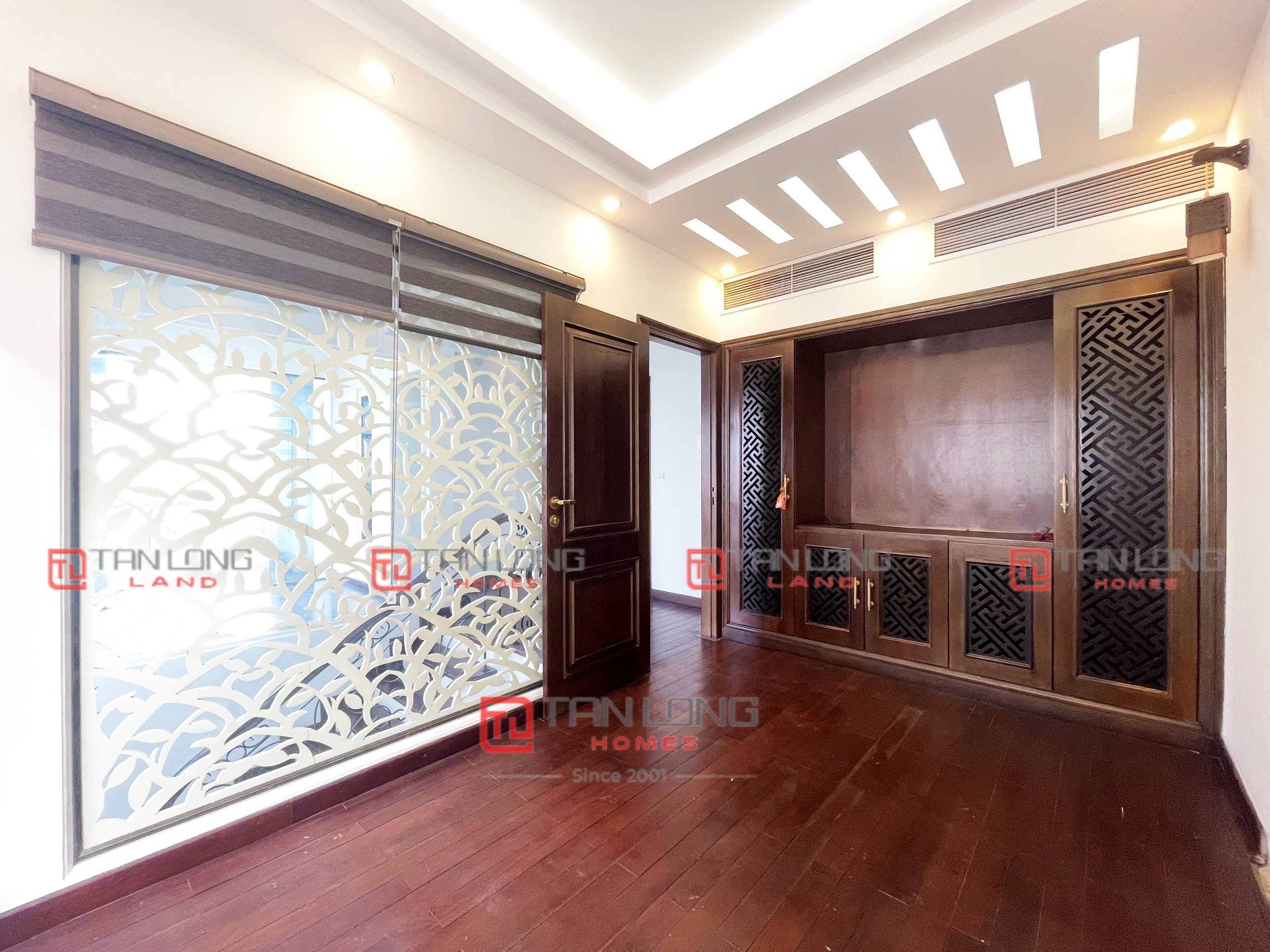 Biệt thự song lập giá cho thuê 45 triệu tại Anh Đào Vinhomes Riverside 12