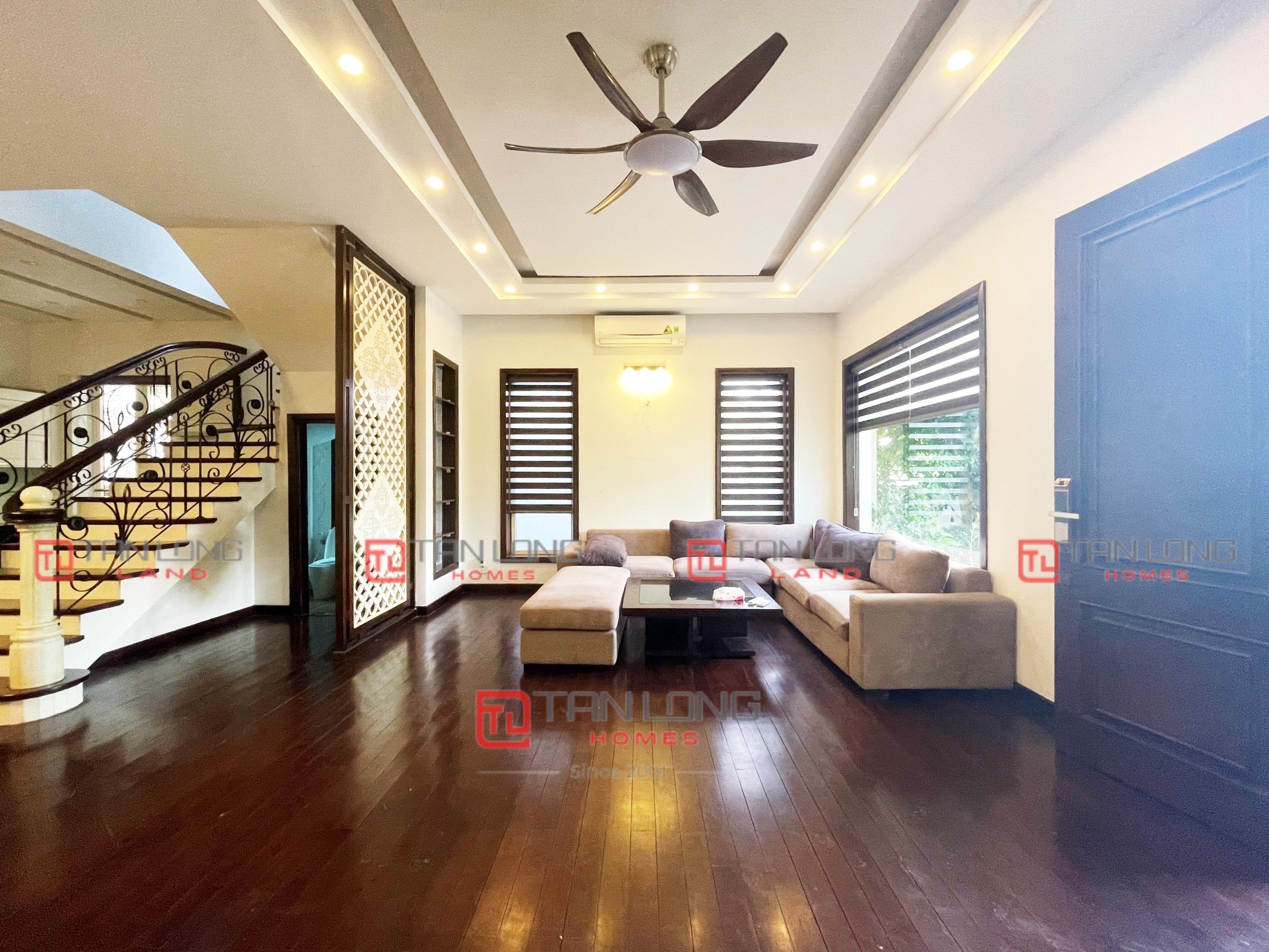 Biệt thự song lập giá cho thuê 45 triệu tại Anh Đào Vinhomes Riverside 2