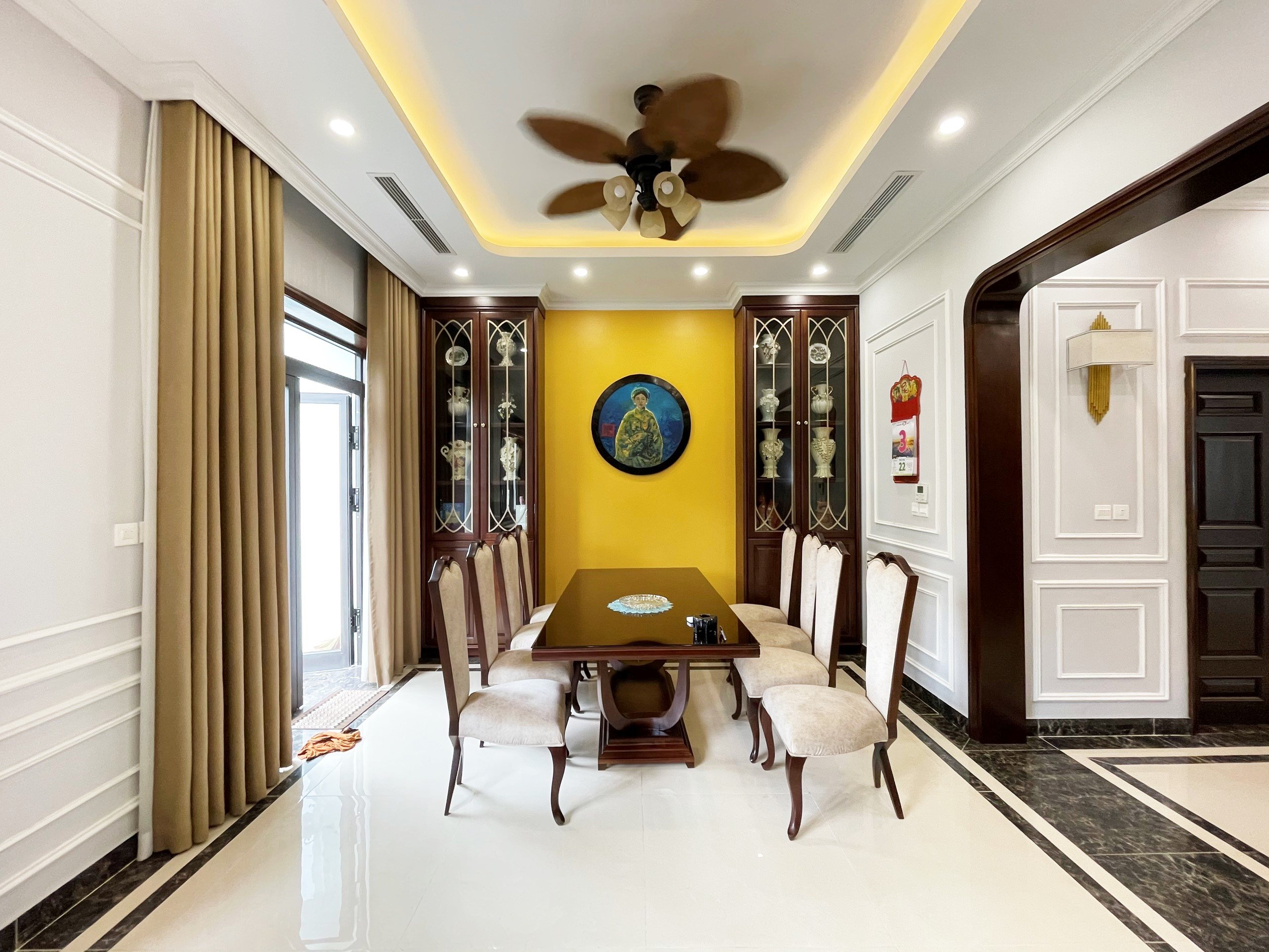 Biệt Thự Song Lập vừa hoàn thiện full nội thất, gần trường BIS tại KĐT Vinhomes Riverside, Long Biên cần cho thuê 3