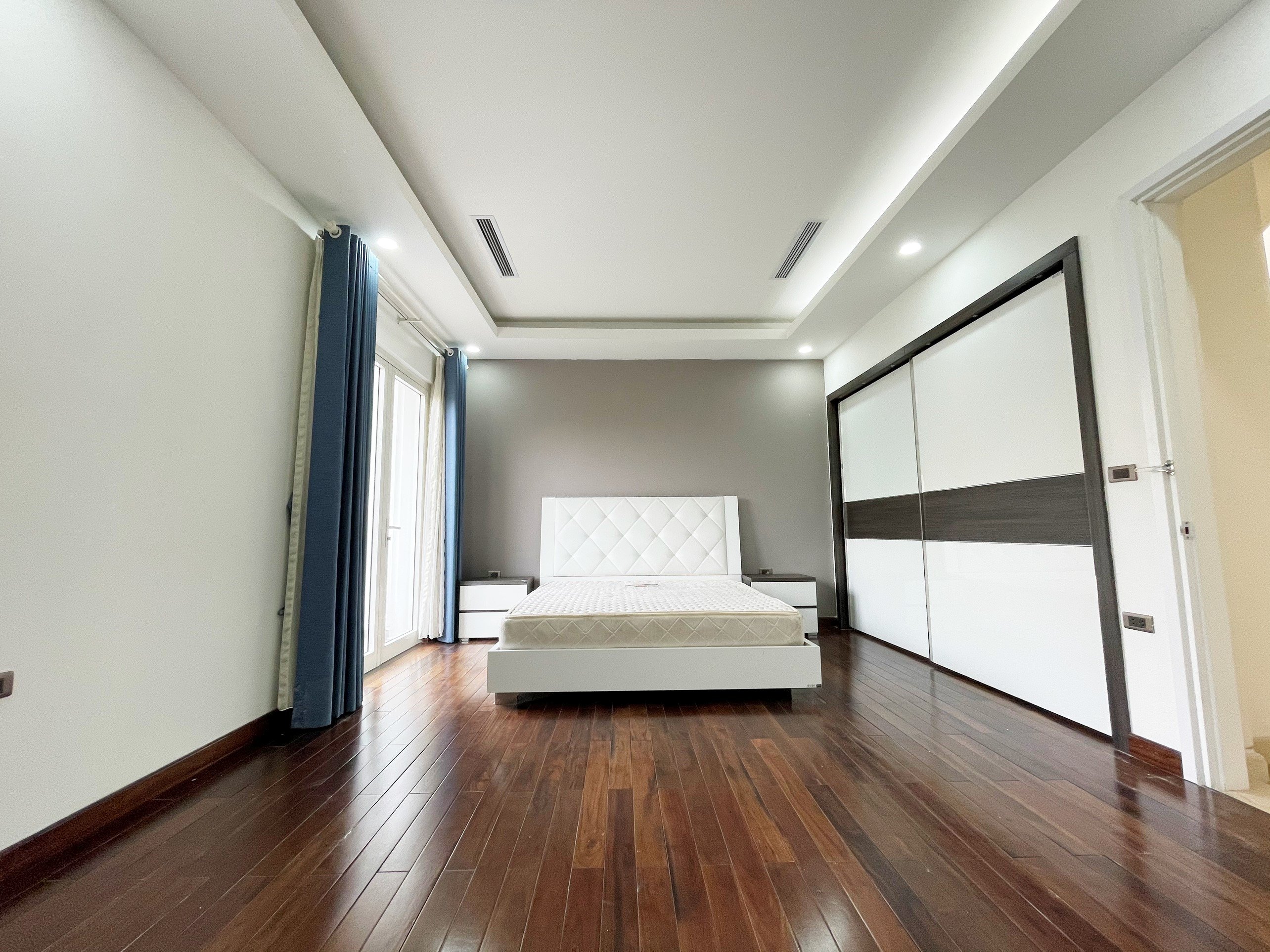 Cần cho thuê cănBiệt Thự Song Lập hoàn thiện đủ đồ tại Vinhomes Riverside, Long Biên 10