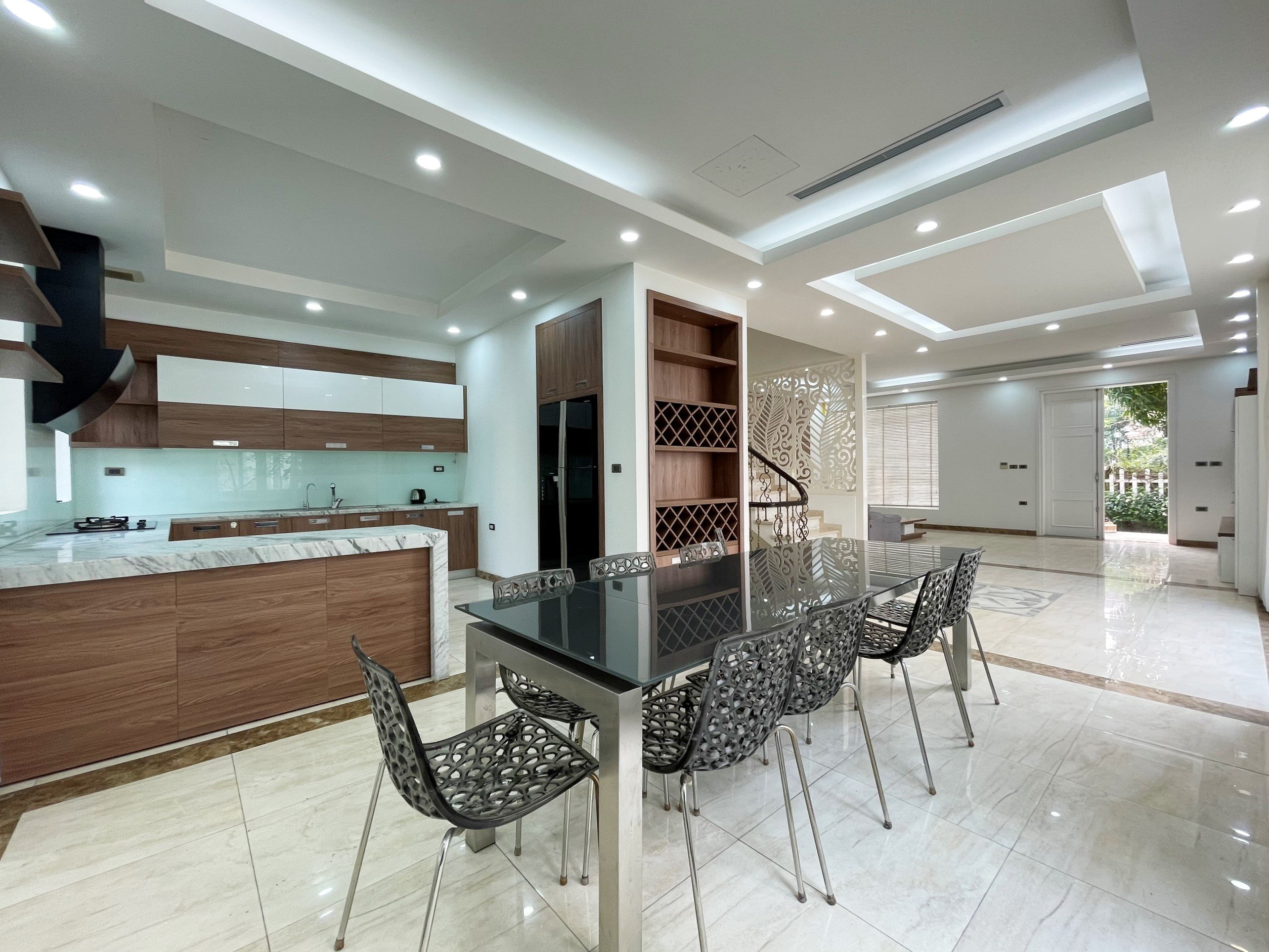 Cần cho thuê cănBiệt Thự Song Lập hoàn thiện đủ đồ tại Vinhomes Riverside, Long Biên 3