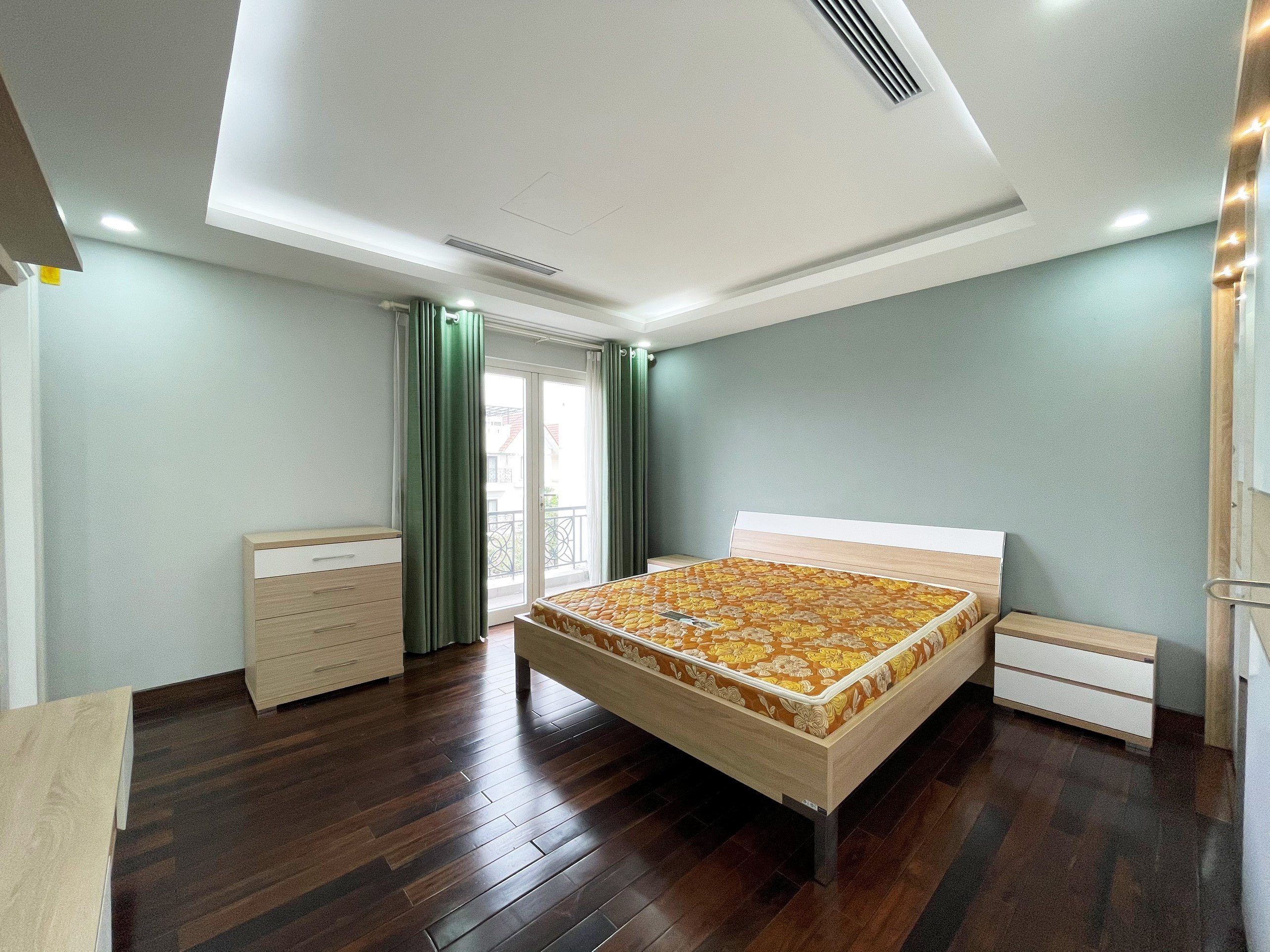Cần cho thuê cănBiệt Thự Song Lập hoàn thiện đủ đồ tại Vinhomes Riverside, Long Biên 8