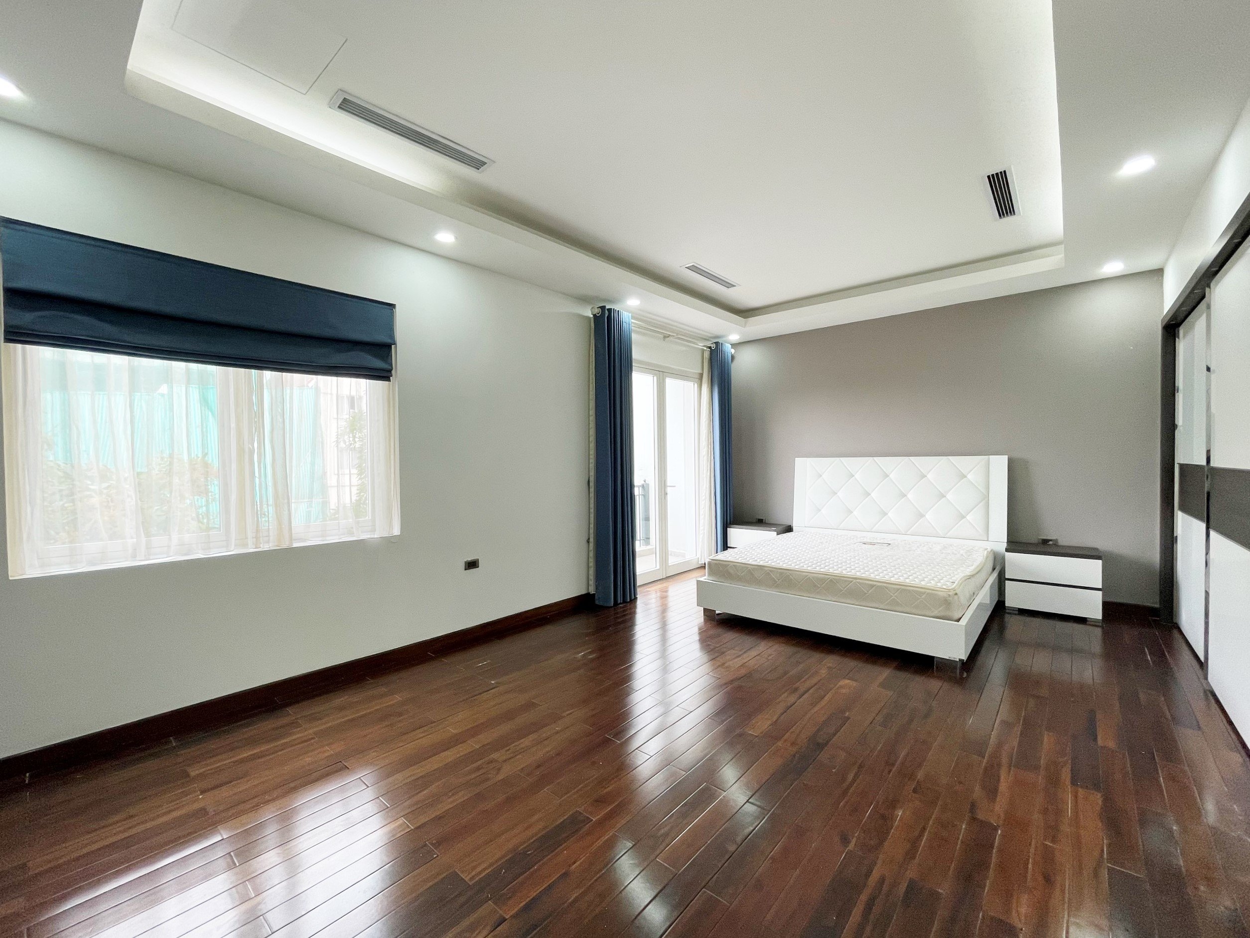 Cần cho thuê cănBiệt Thự Song Lập hoàn thiện đủ đồ tại Vinhomes Riverside, Long Biên 9