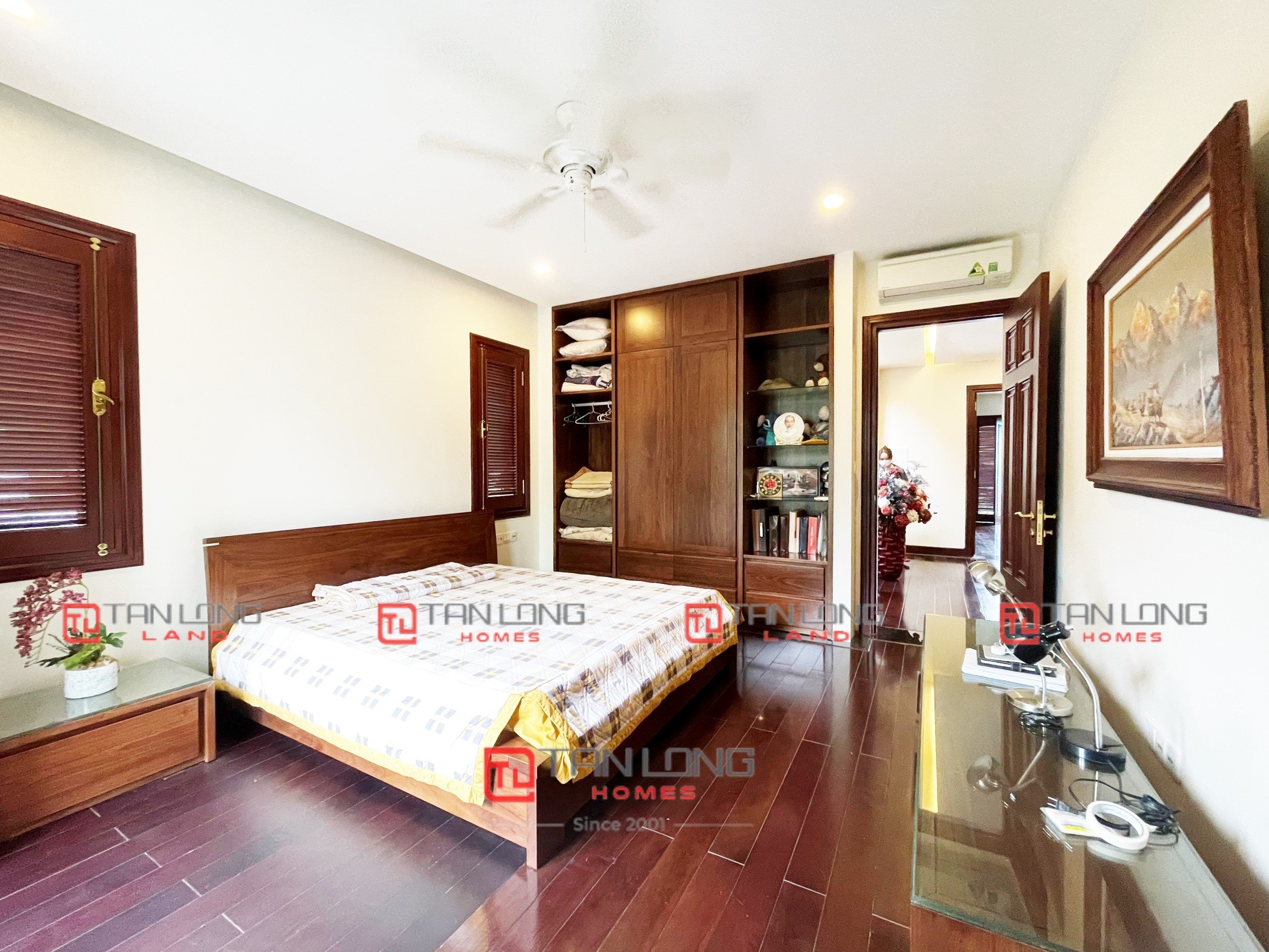 Chính chủ cần cho thuê biệt thự Hoa Phượng Vinhomes Riverside 11