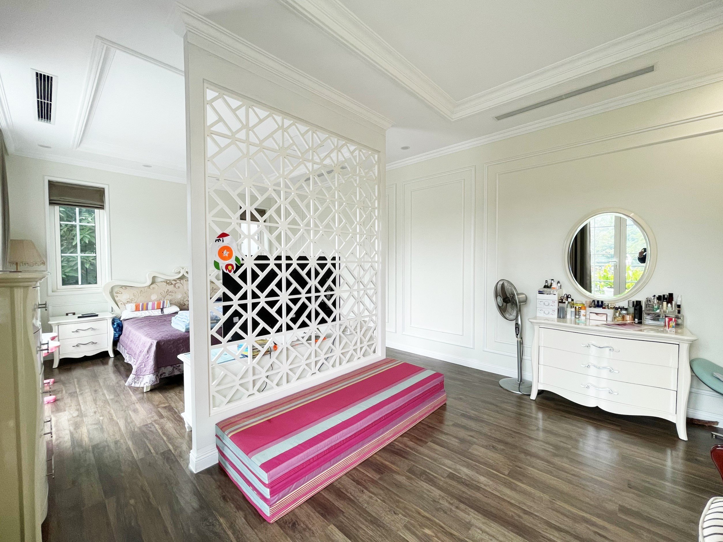 Cho biệt thự đơn lập view sông dãy Hoa sữa Vinhomes Riverside Long Biên 5