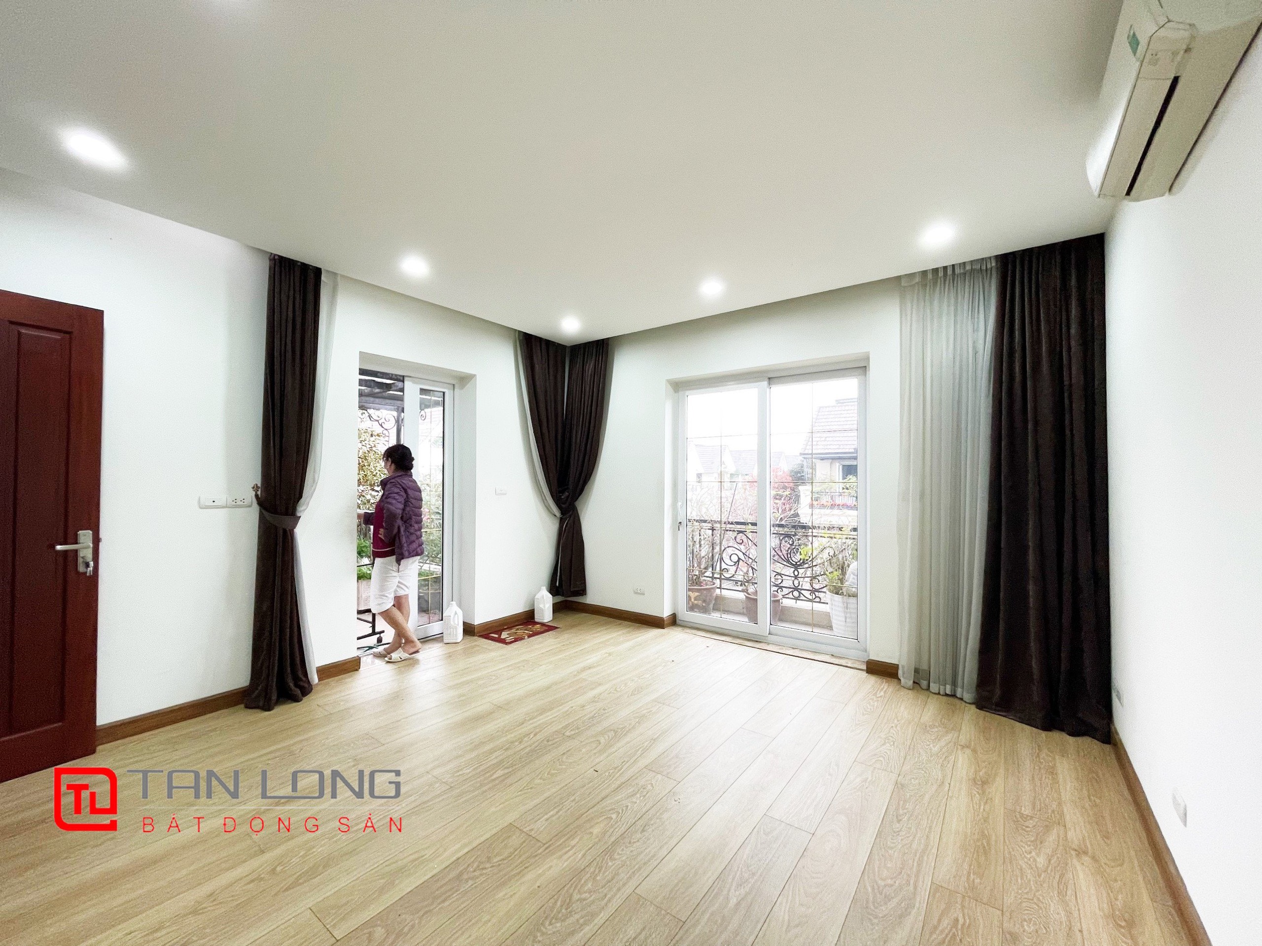 Cho thuê Biệt thự 4 phòng ngủ gần trường quốc tế BIS tại Vinhomes Riverside Long Biên 18